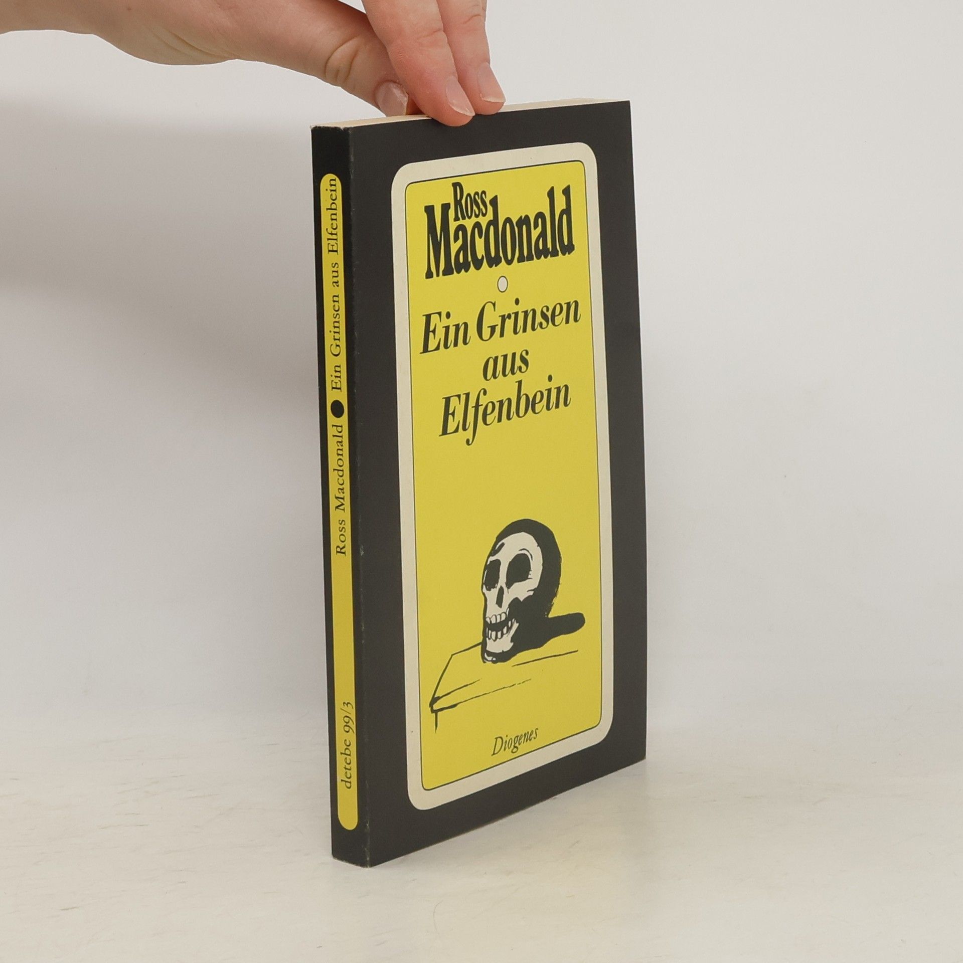 Ross Macdonald Ein Grinsen aus Elfenbein