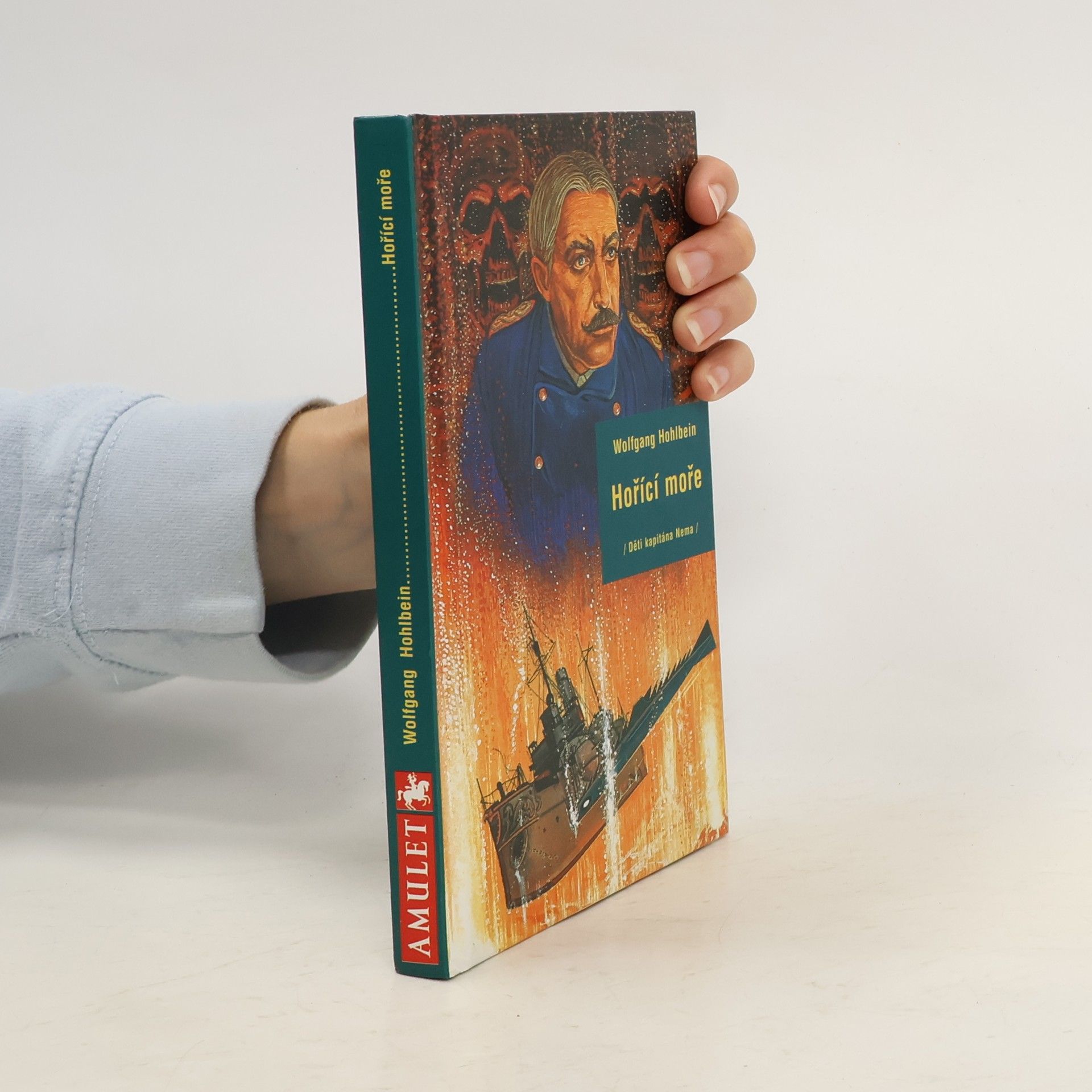 Wolfgang Hohlbein Děti kapitána Nema. Hořící moře
