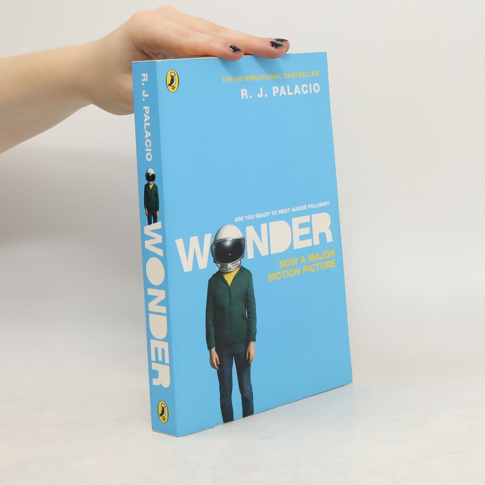 Raquel J. Palacio Wonder