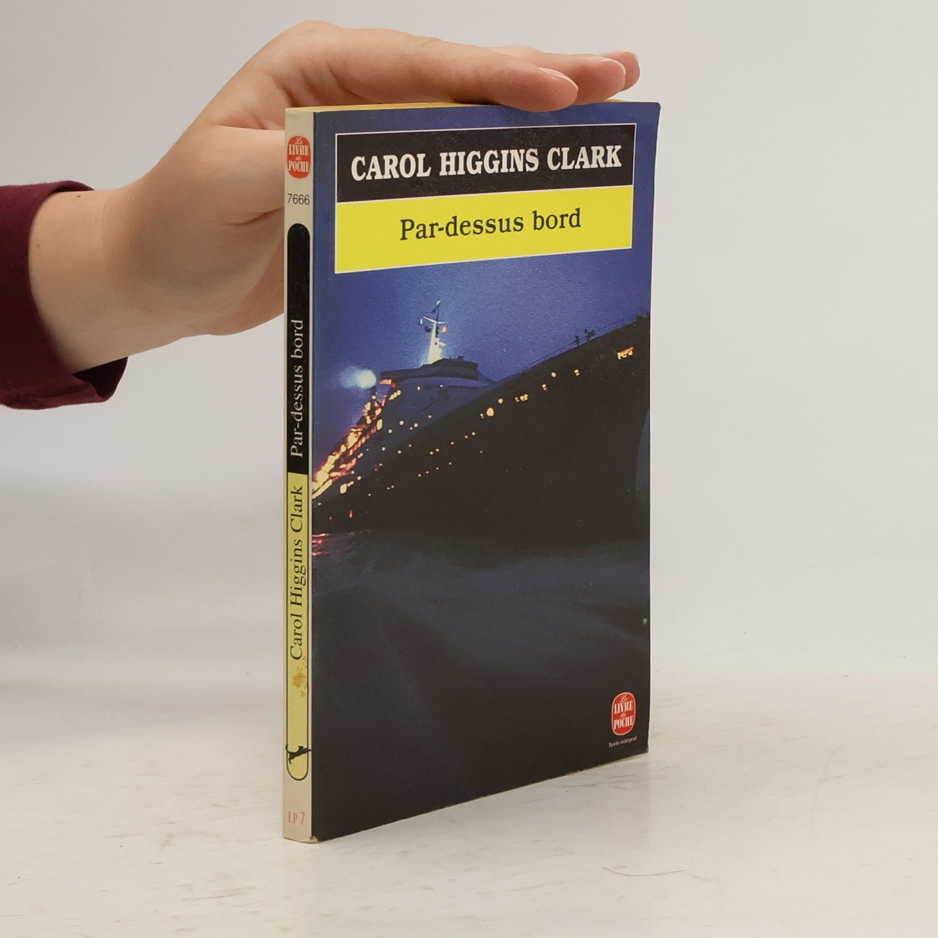 Carol Higgins Clark Par-dessus bord