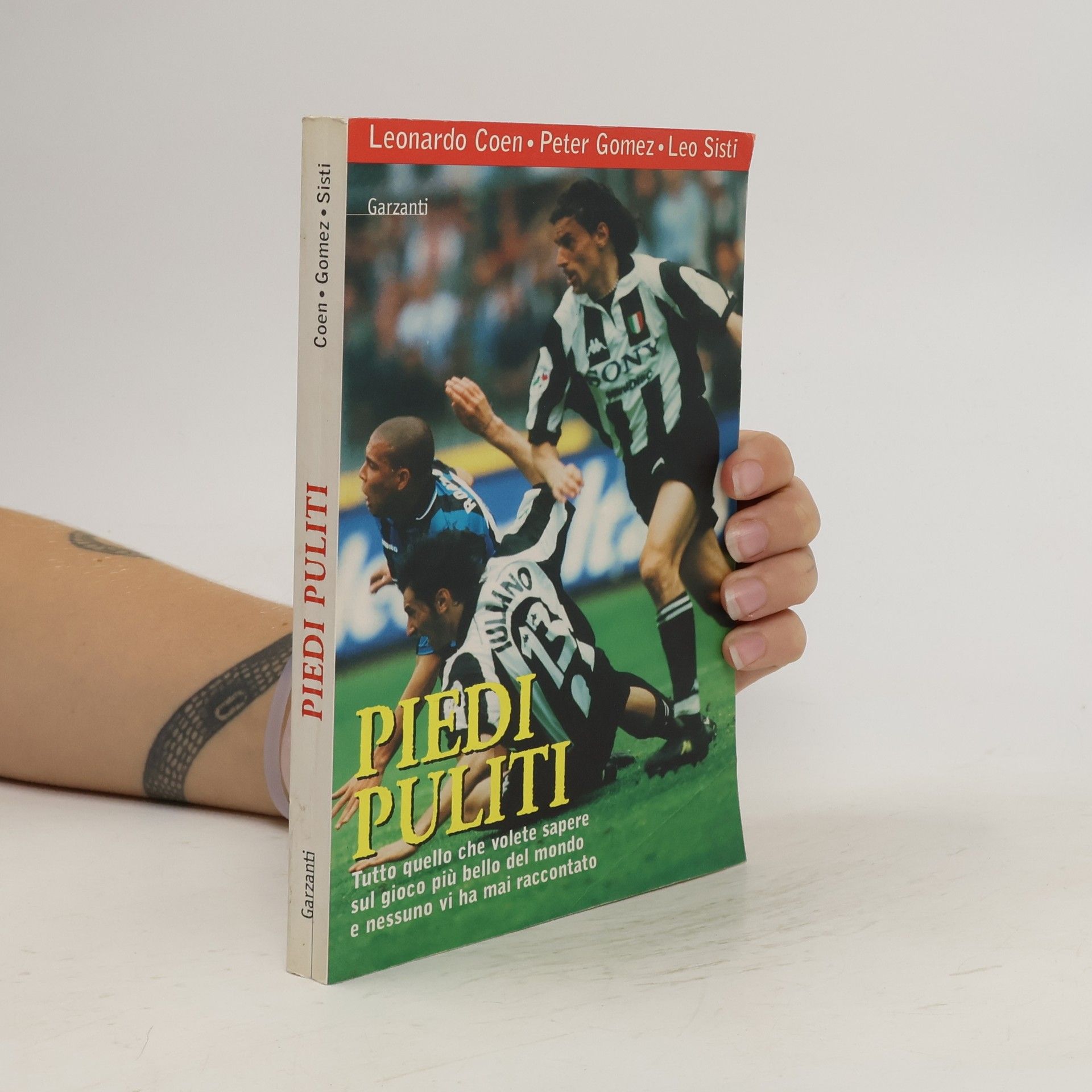 Peter Gomez Piedi puliti