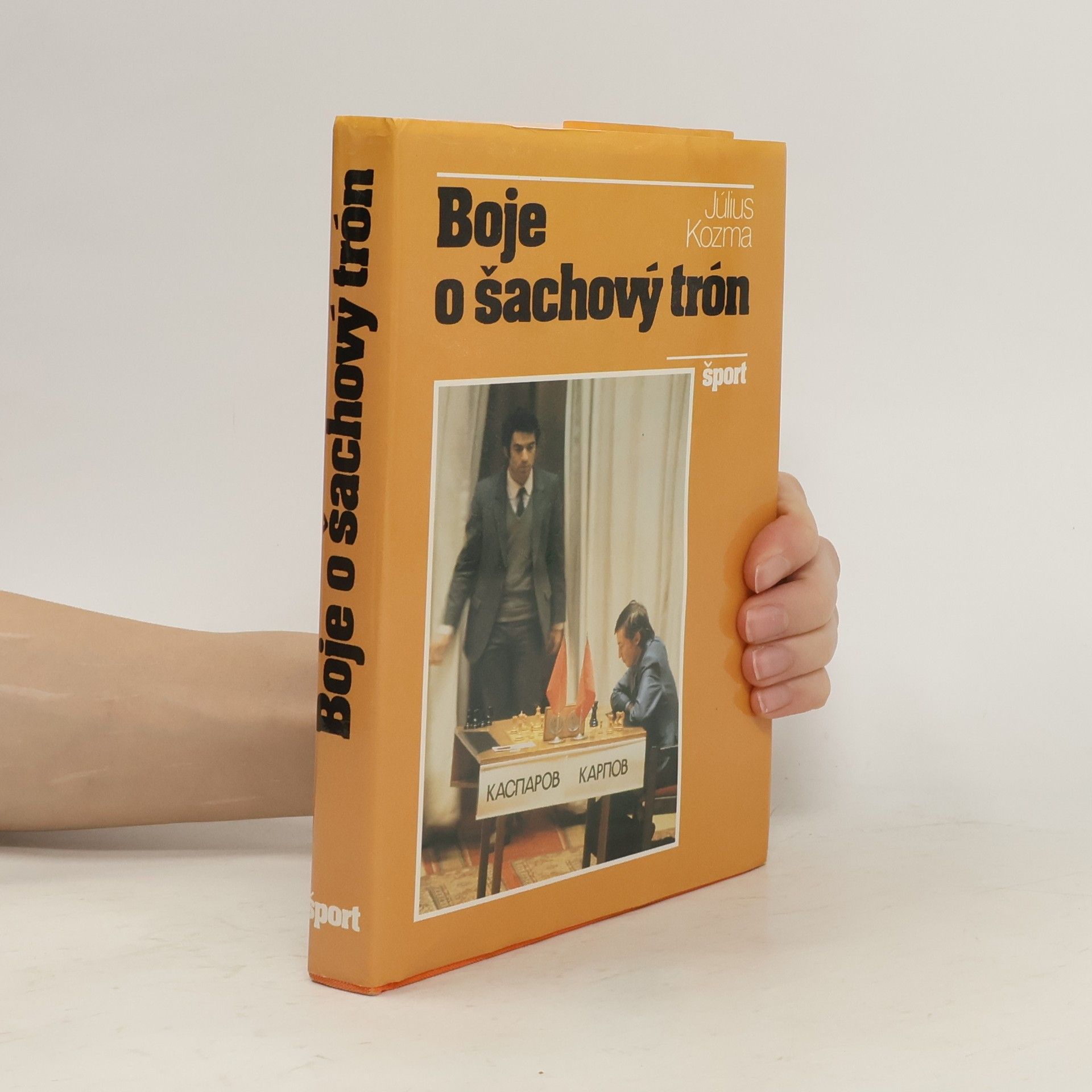 Július Kozma Boje o šachový trón