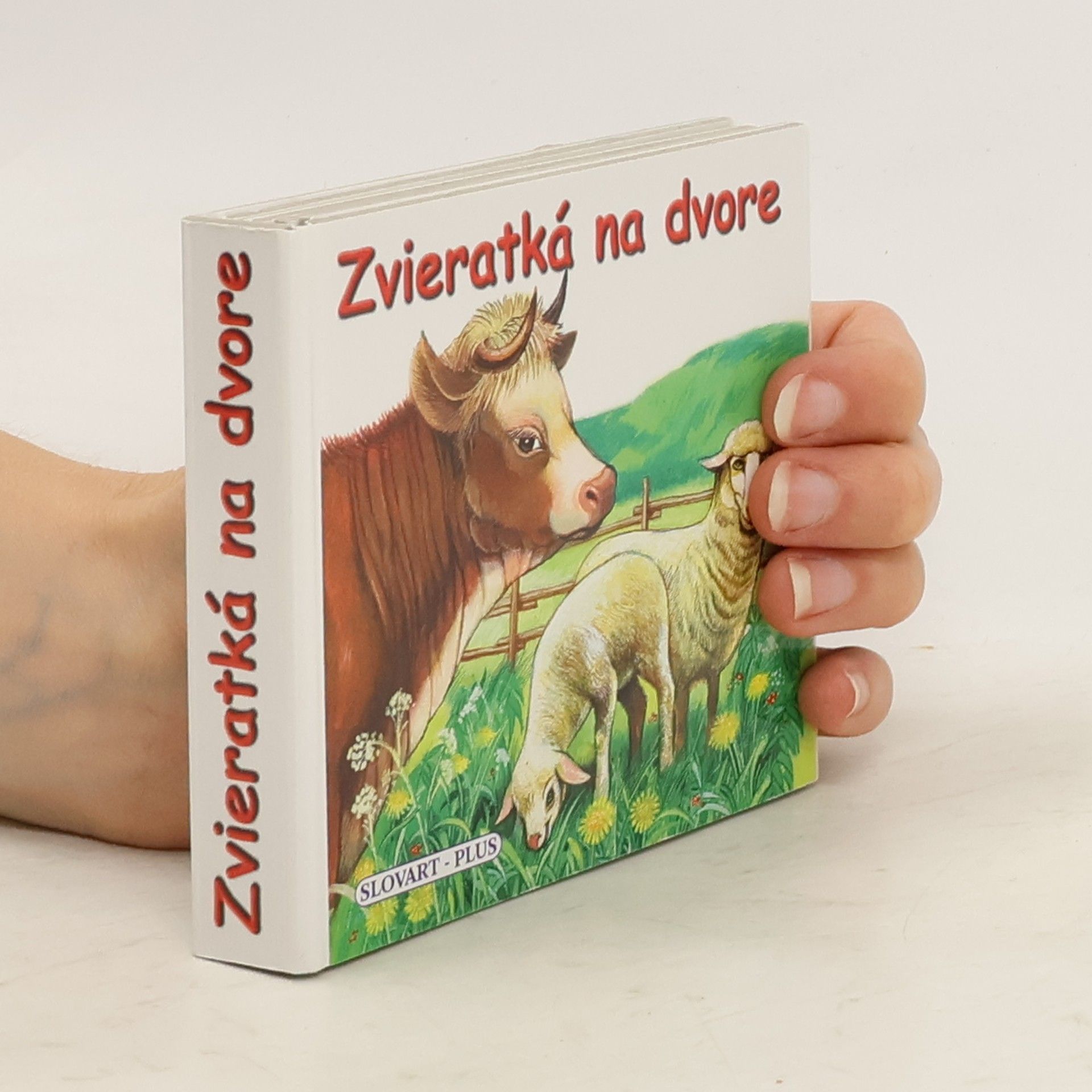Ophelia Dumitrescu Zvieratká na dvore