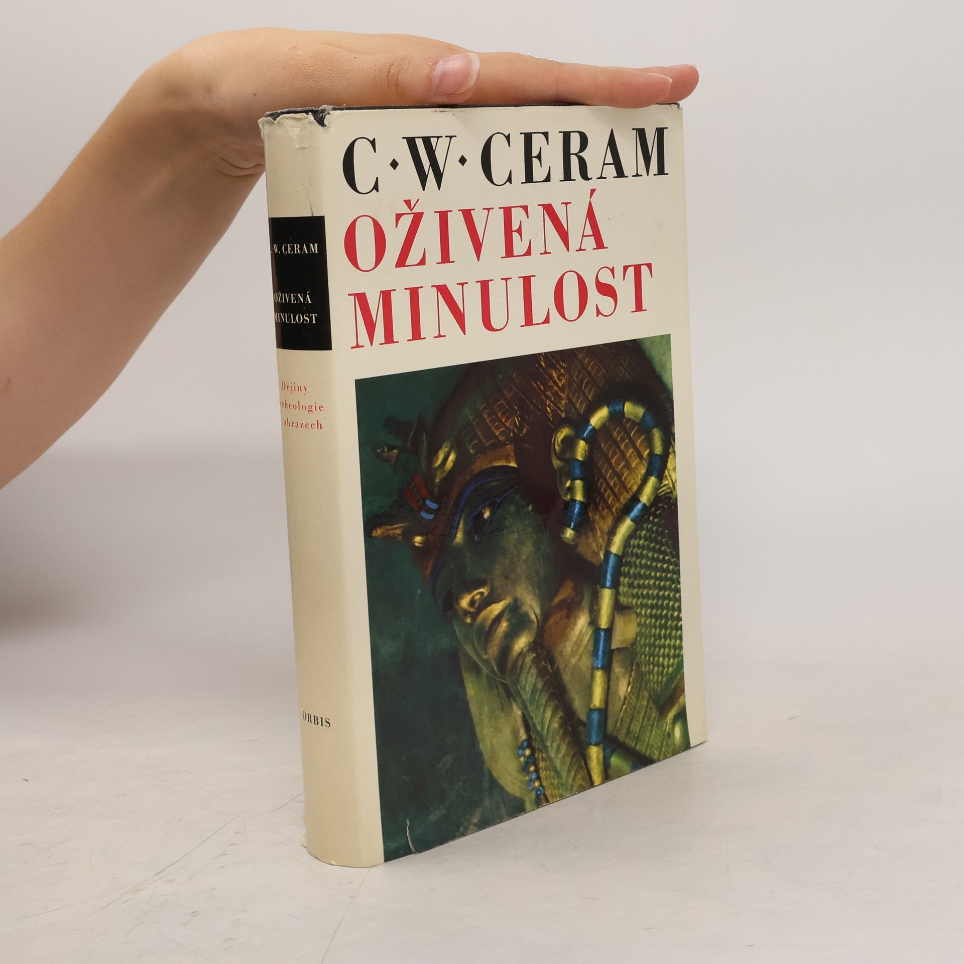 C. W. Ceram Oživená minulost