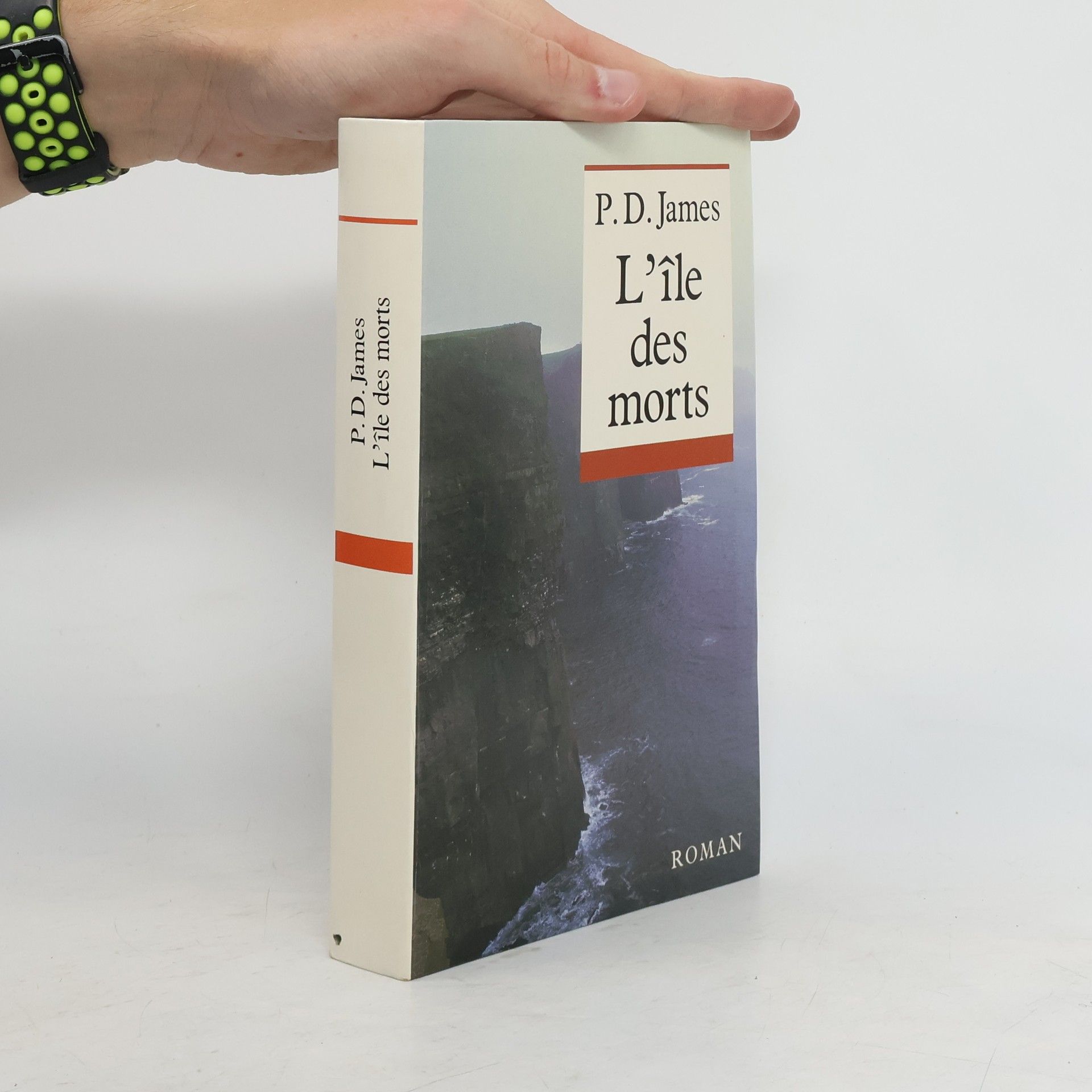 James P.D. L'île des morts