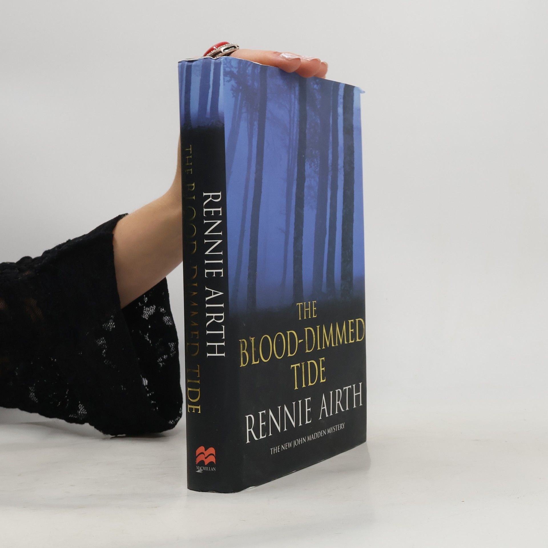 Rennie Airth The Blood-dimmed Tide