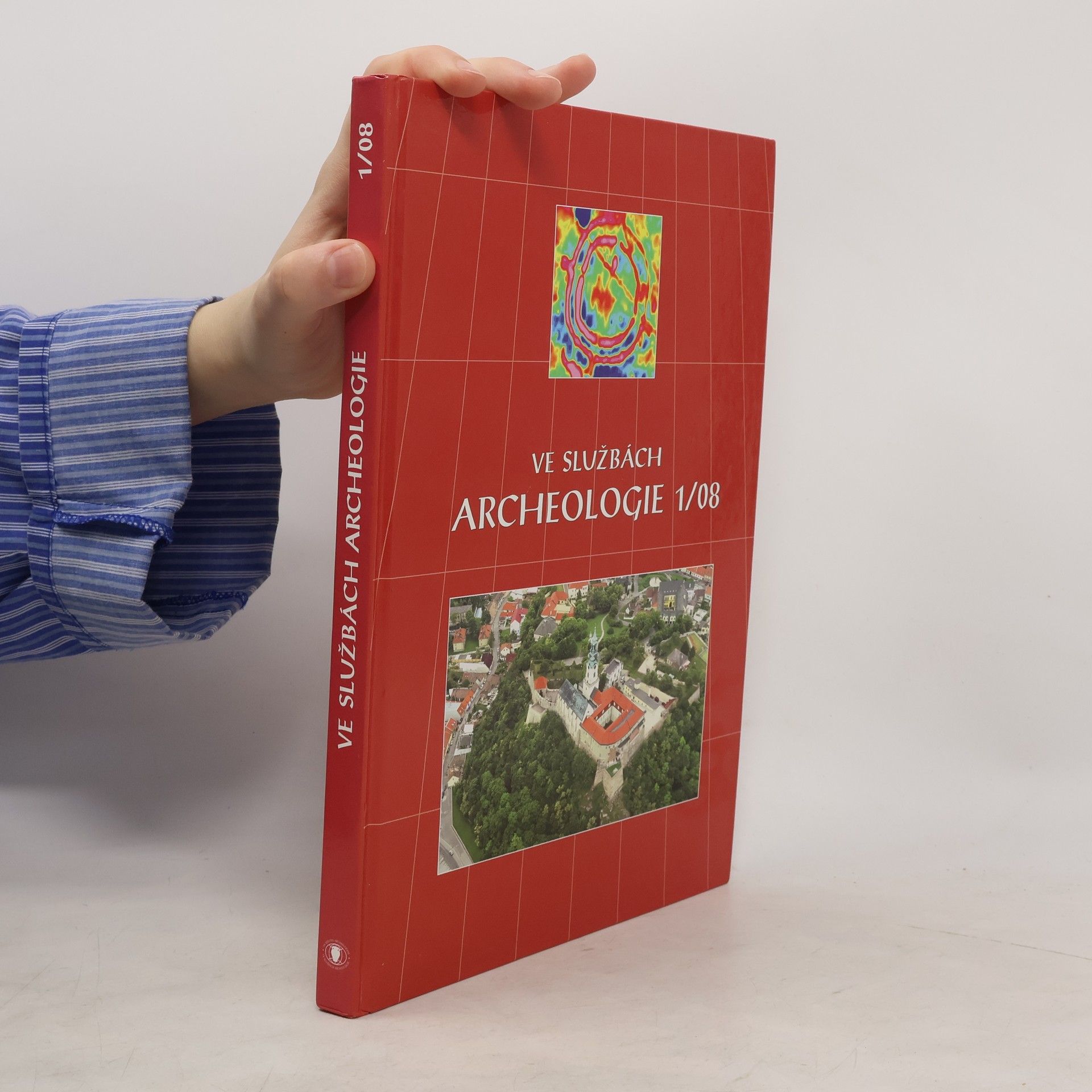 Kolektiv autorů Ve službách archeologie 1/2008