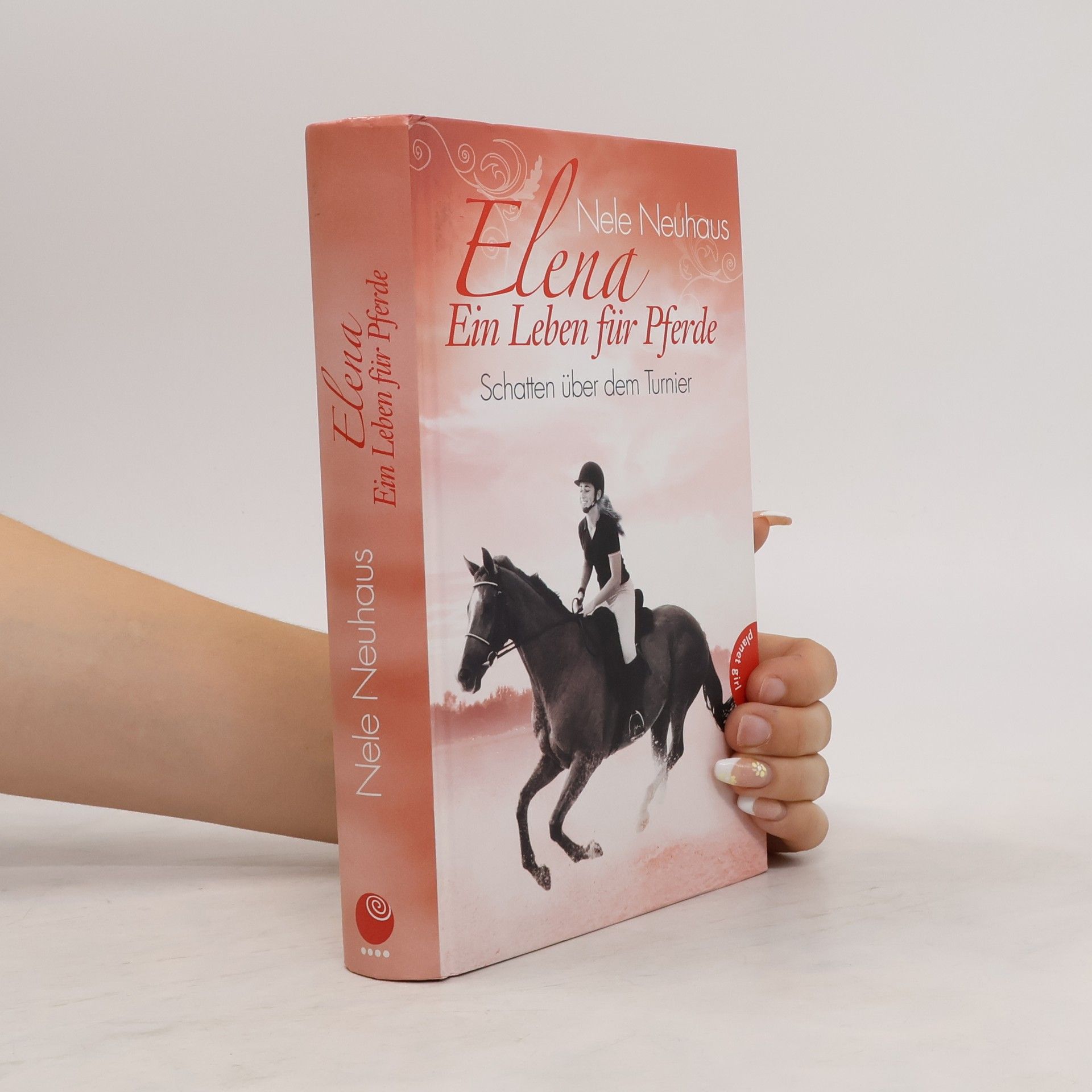 Nele Neuhaus Elena. Ein Leben für Pferde. Schatten über dem Turnier
