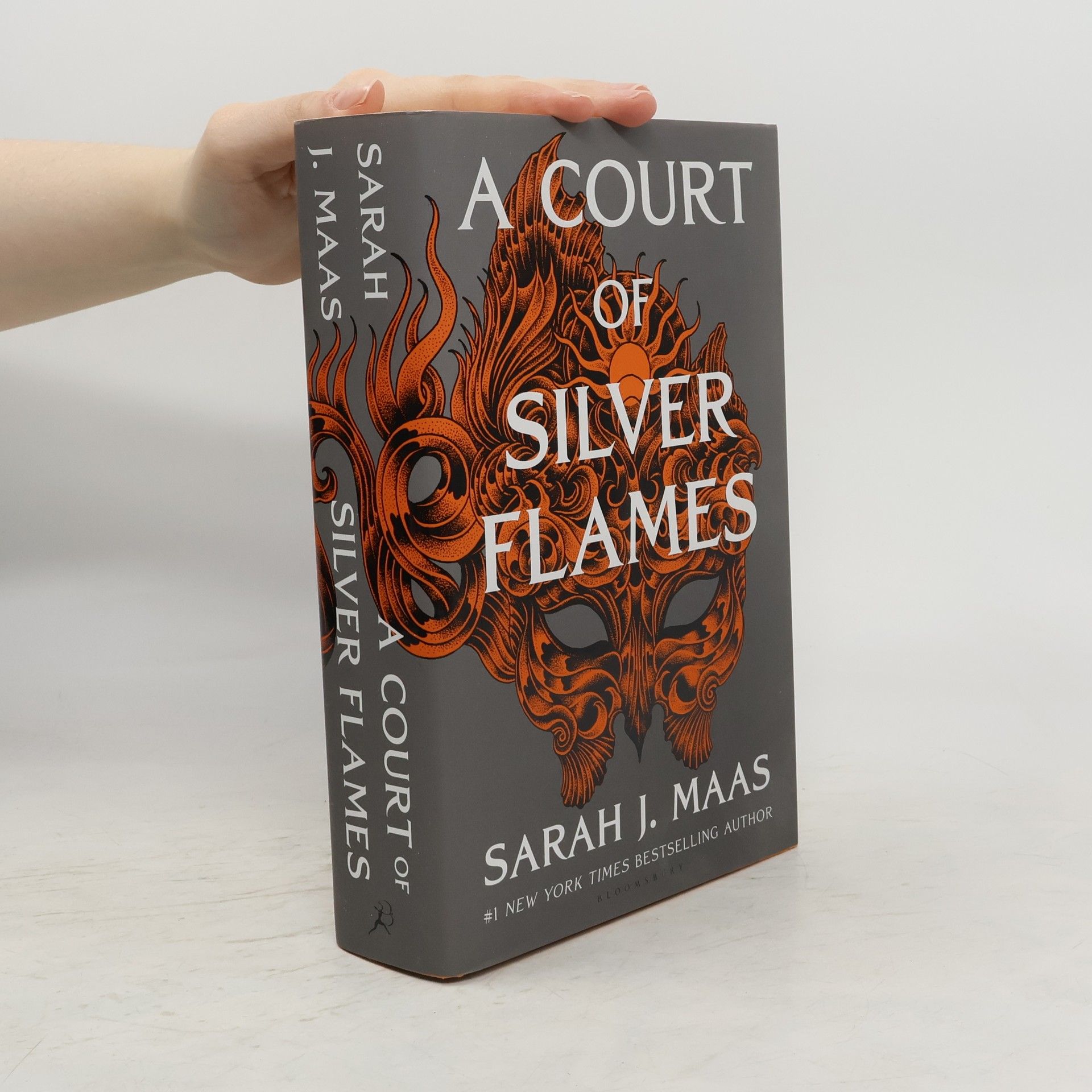 Sarah J. Maas A Court Of Silver Flames