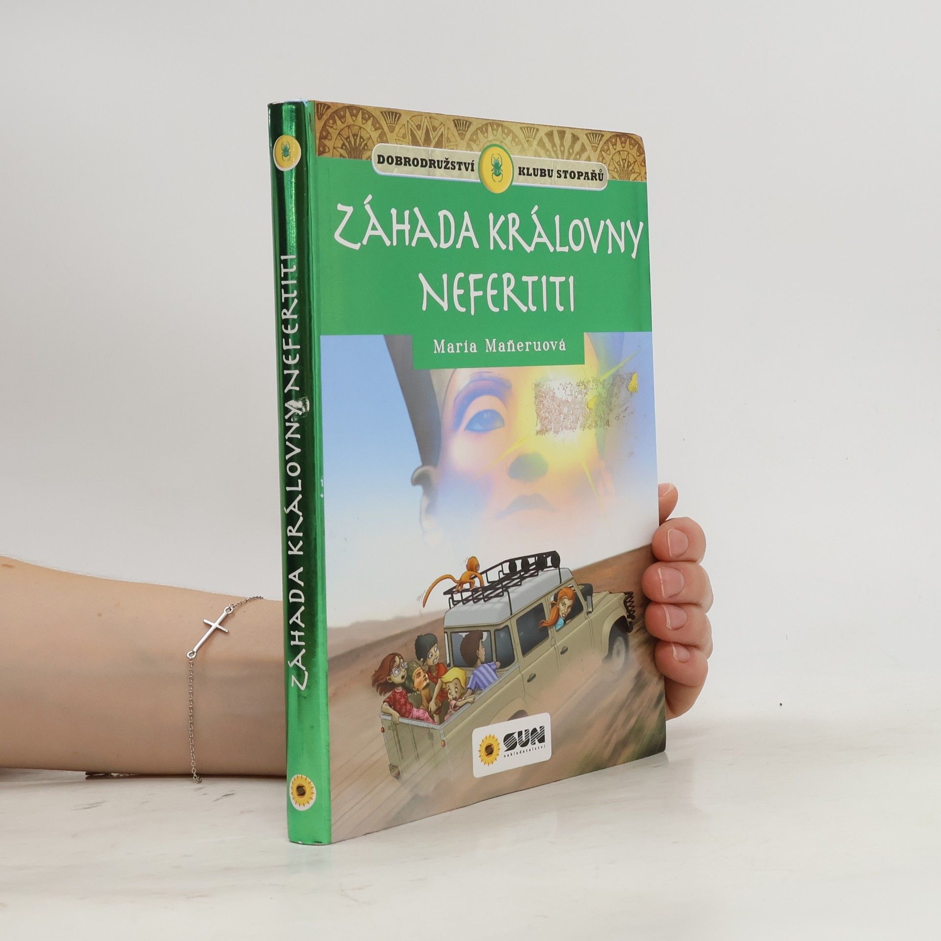 Maria Maňeruová  Záhada královny Nefertiti