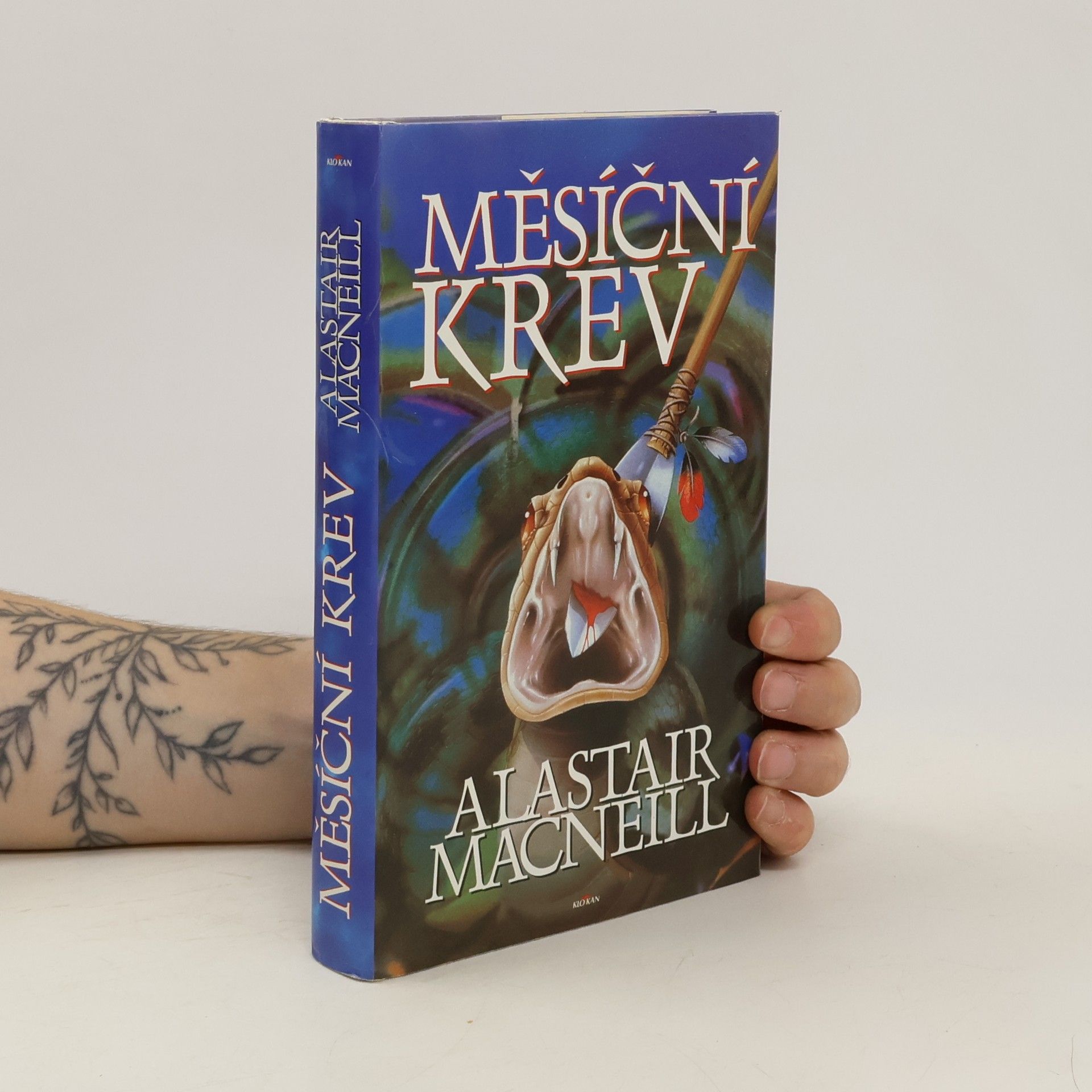 Alistair MacLean Měsíční krev