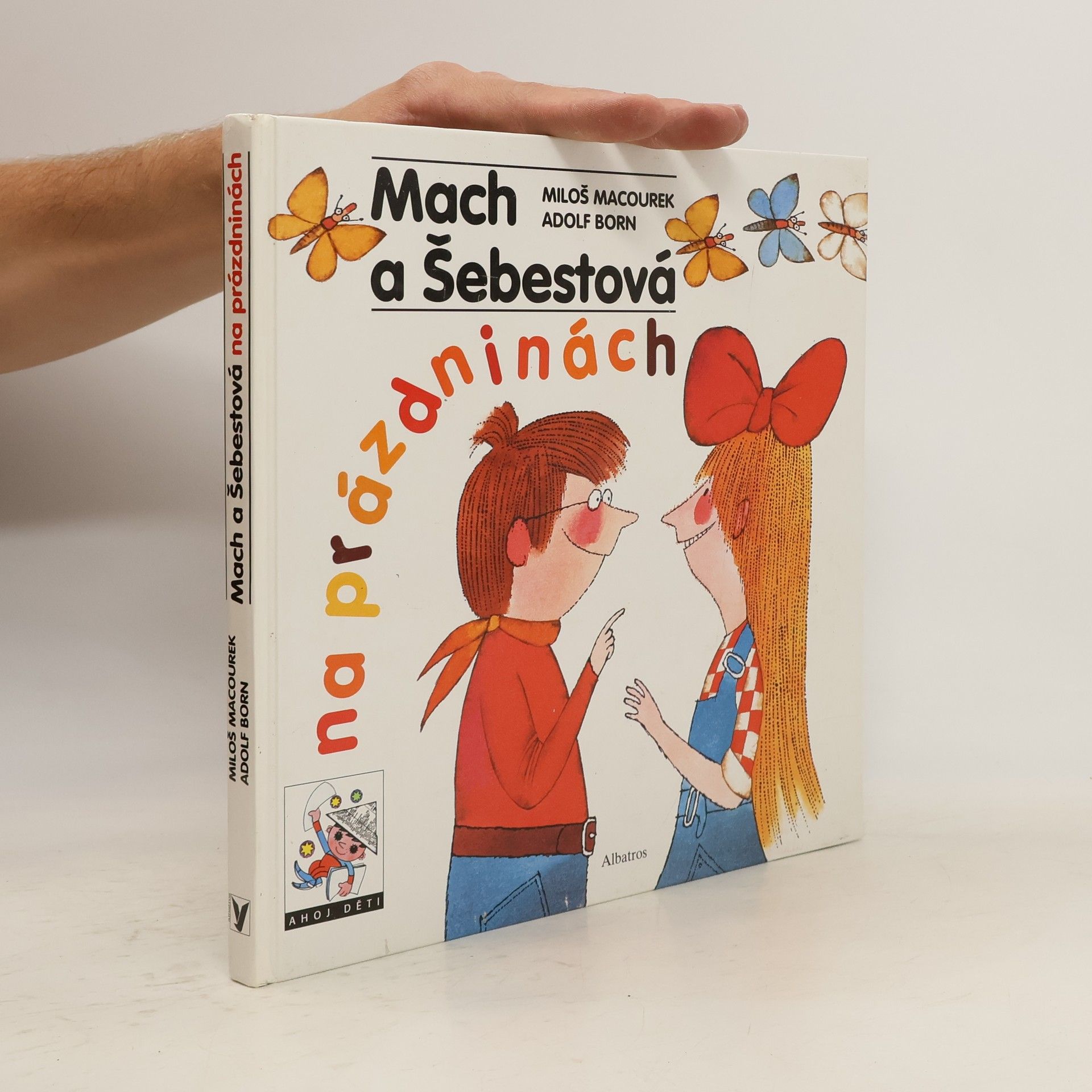Miloš Macourek Mach a Šebestová na prázdninách
