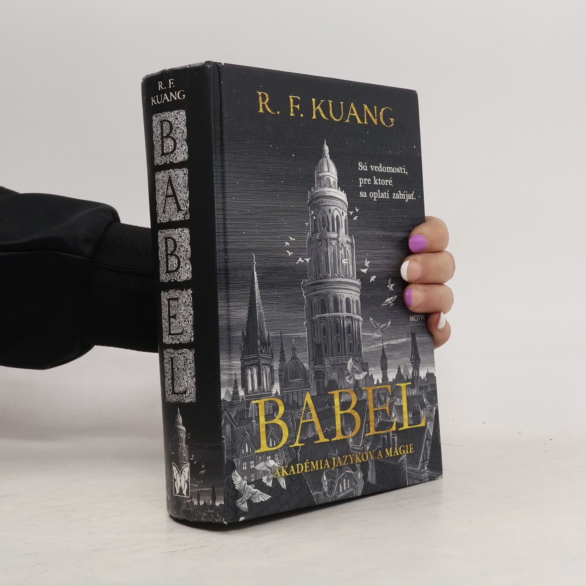 R.F. Kuang Babel. Akadémia jazykov a mágie