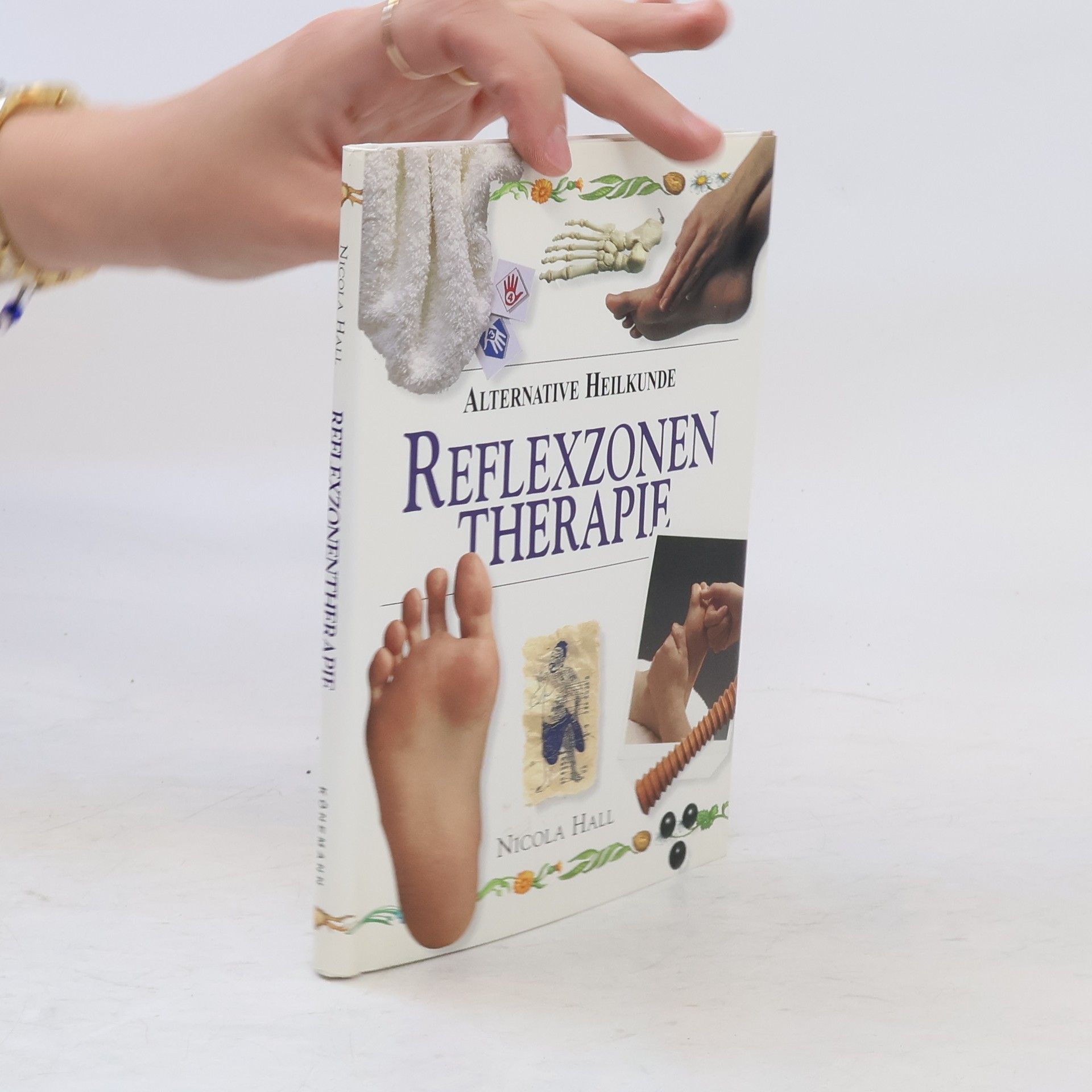 Nicola Hall Reflexzonentherapie