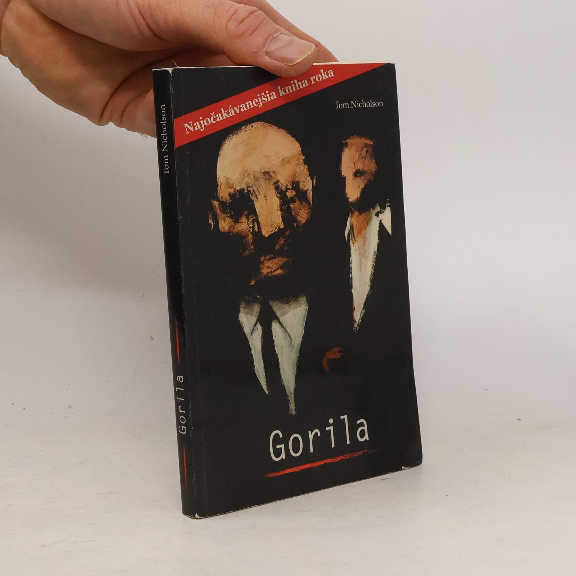Tom Nicholson Gorila