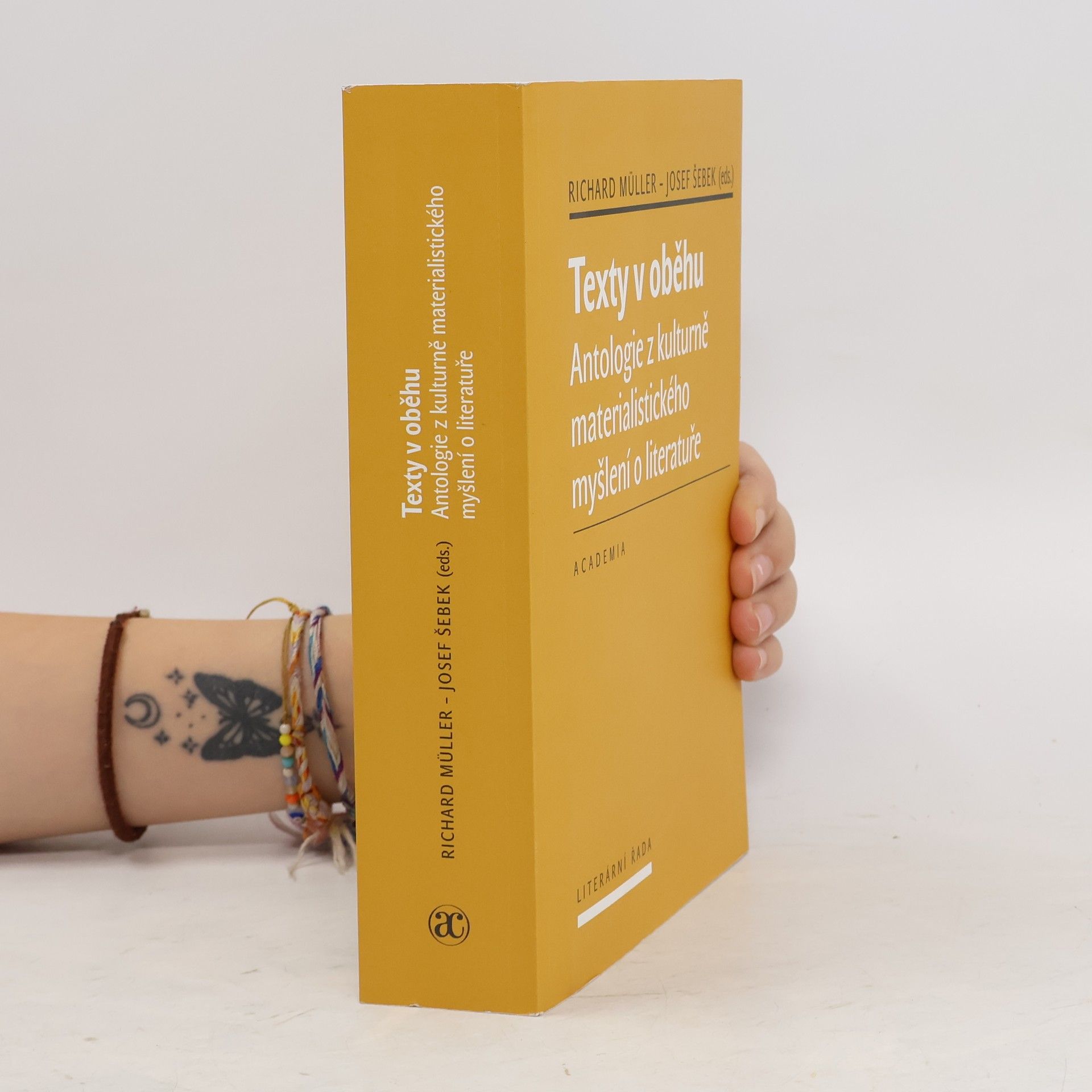 Pierre Bourdieu Texty v oběhu: Antologie z kulturně materialistického myšlení o literatuře