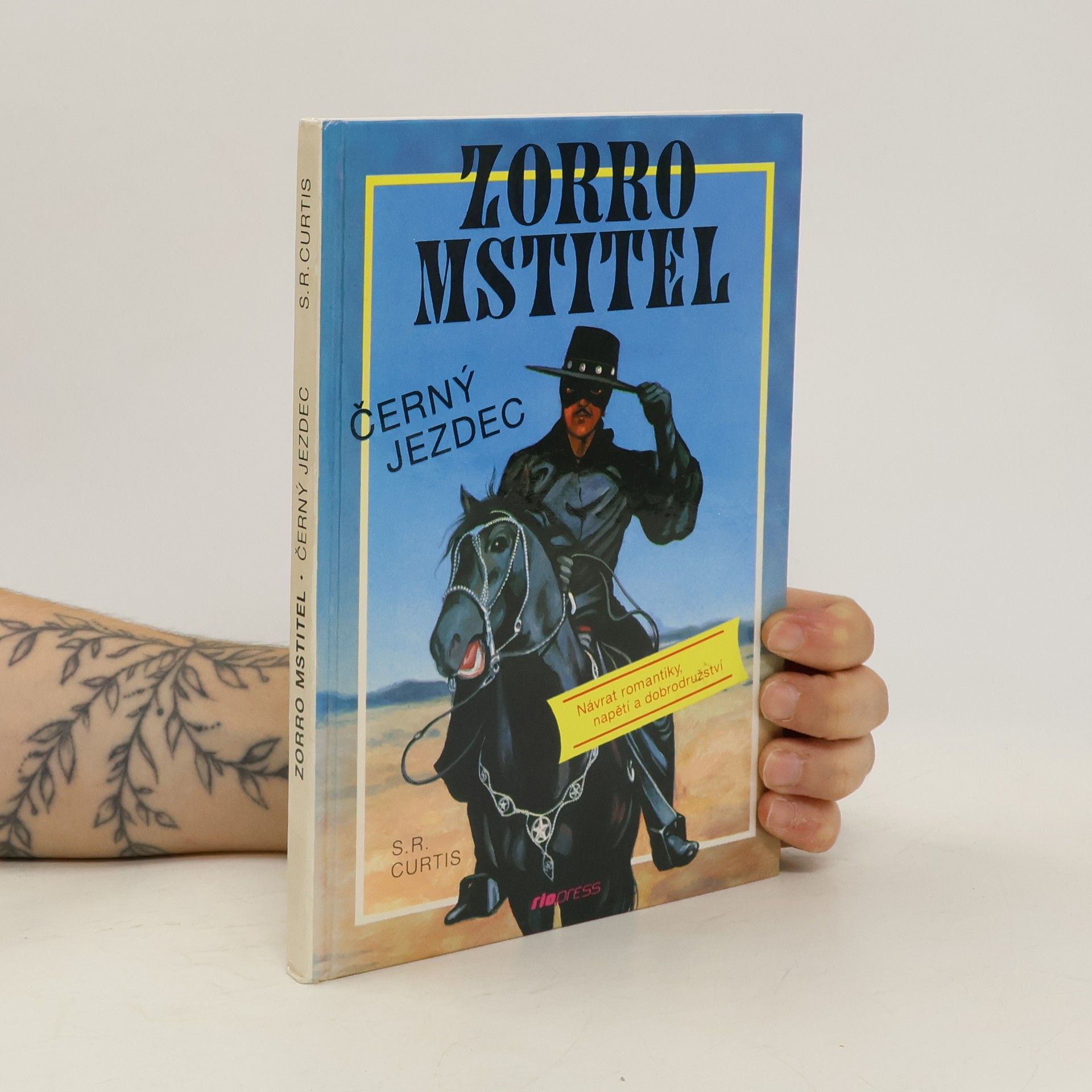 S. R. Curtis Zorro mstitel - Černý jezdec