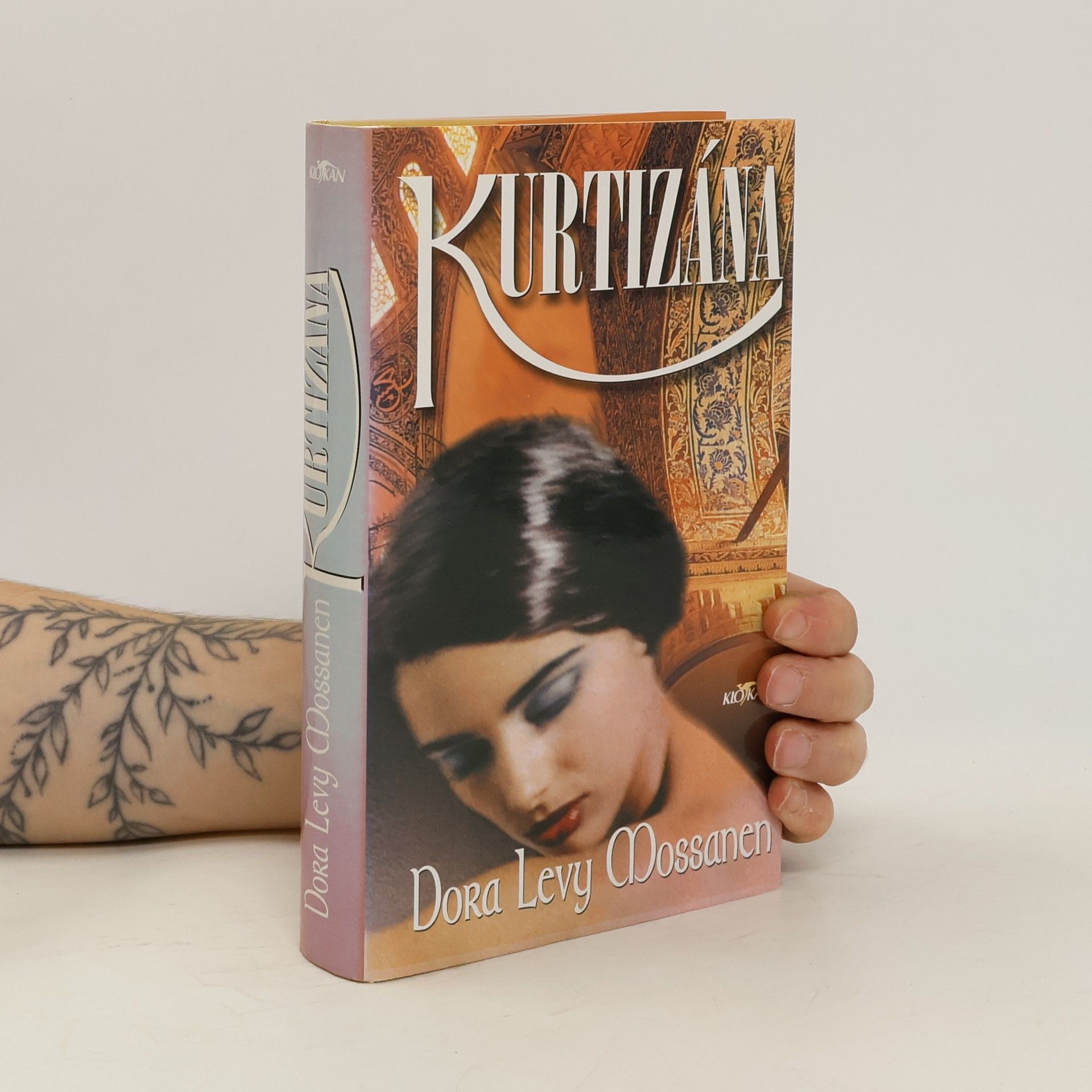 Mossanen Dora Levy Kurtizána