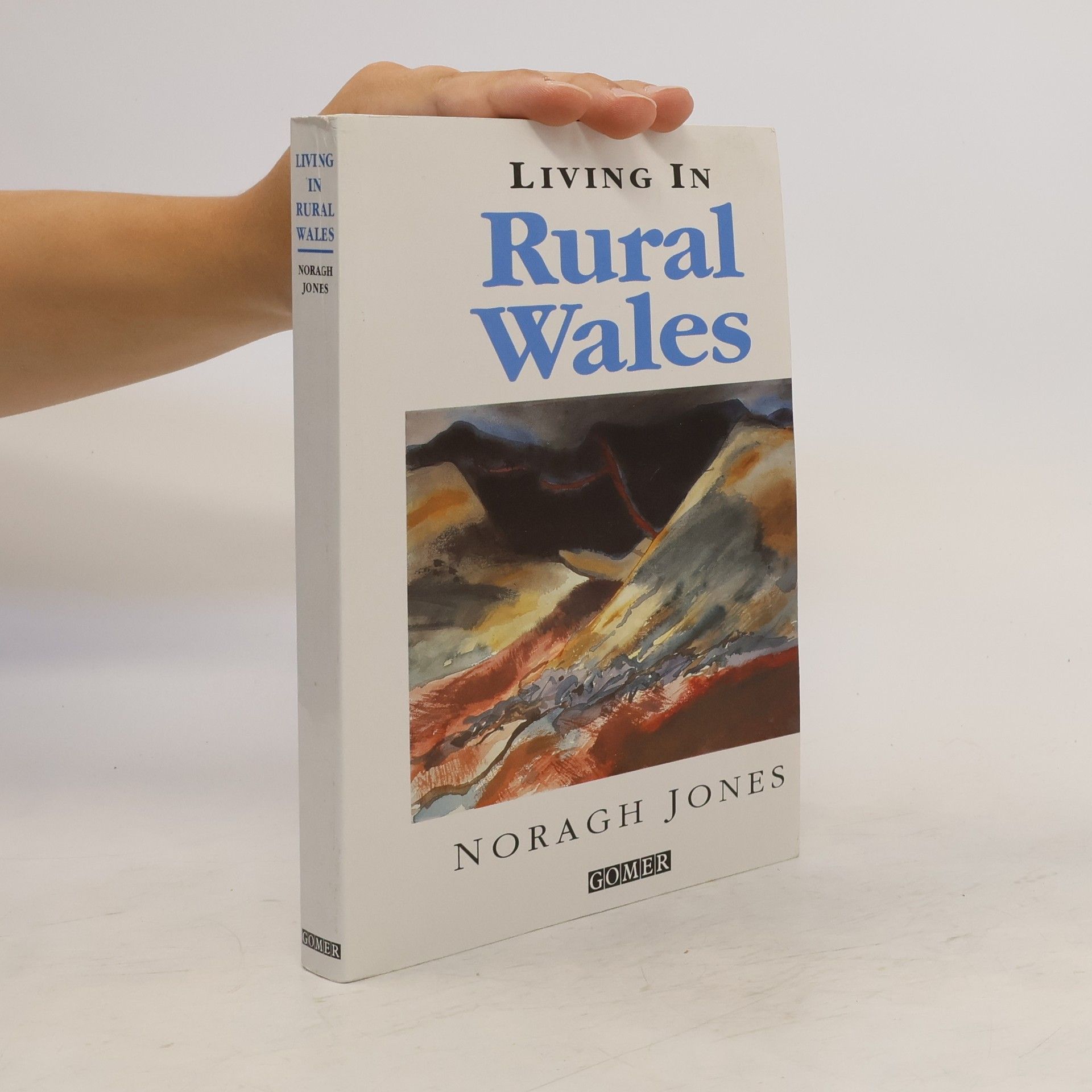 Noragh Jones Living in Rural Wales