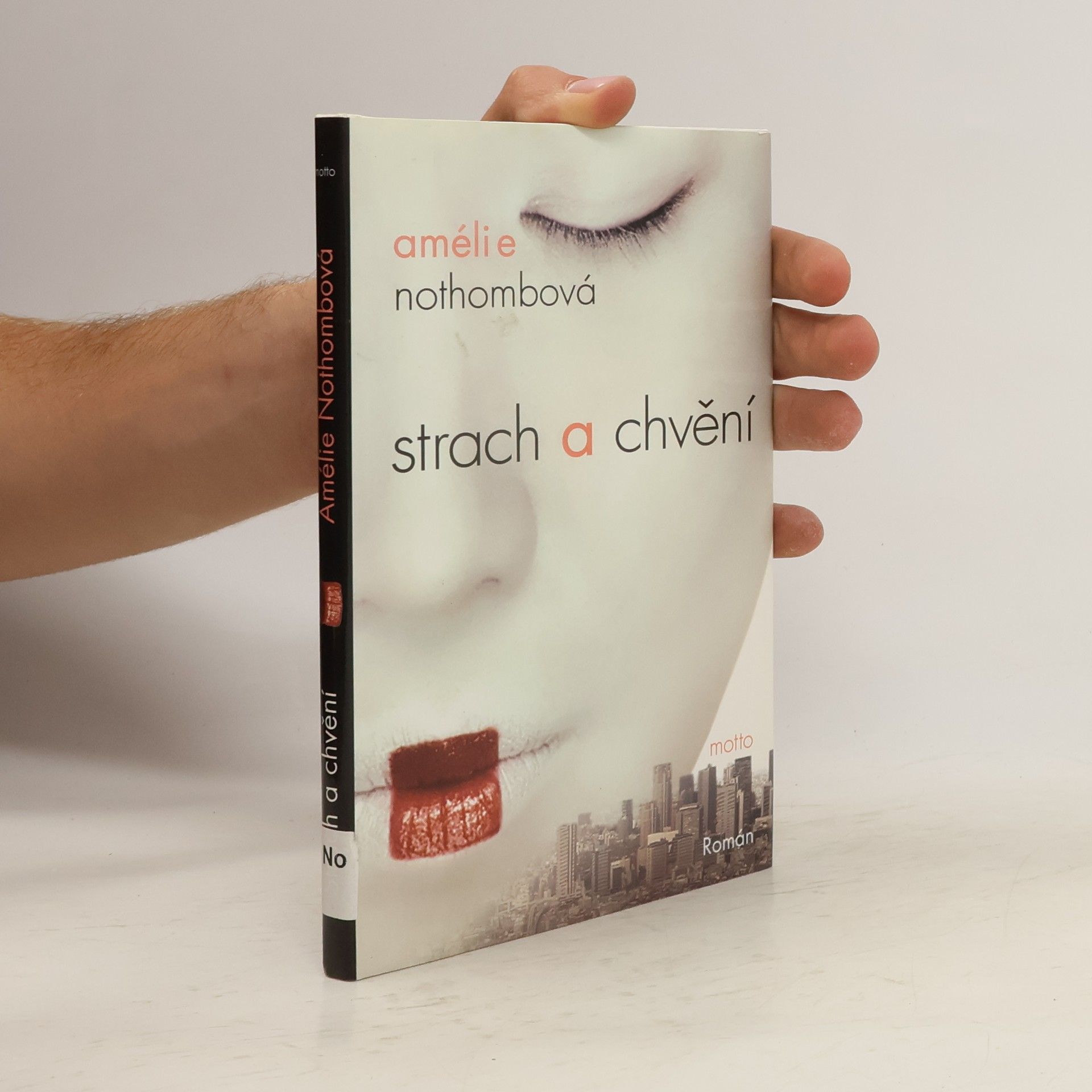 Amélie Nothomb Strach a chvění