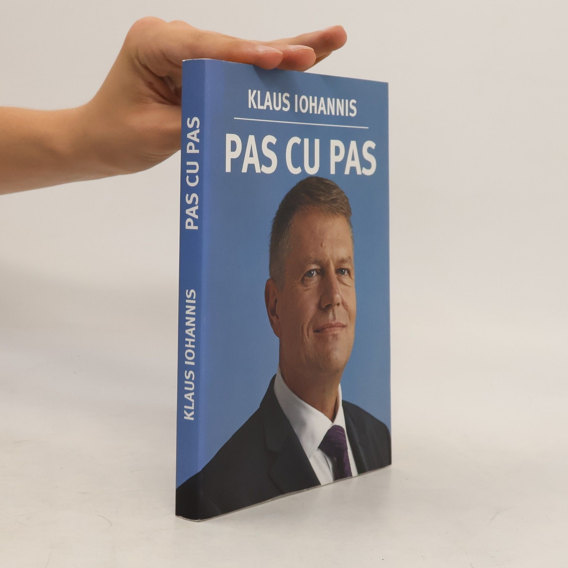 Klaus Iohannis Pas cu pas