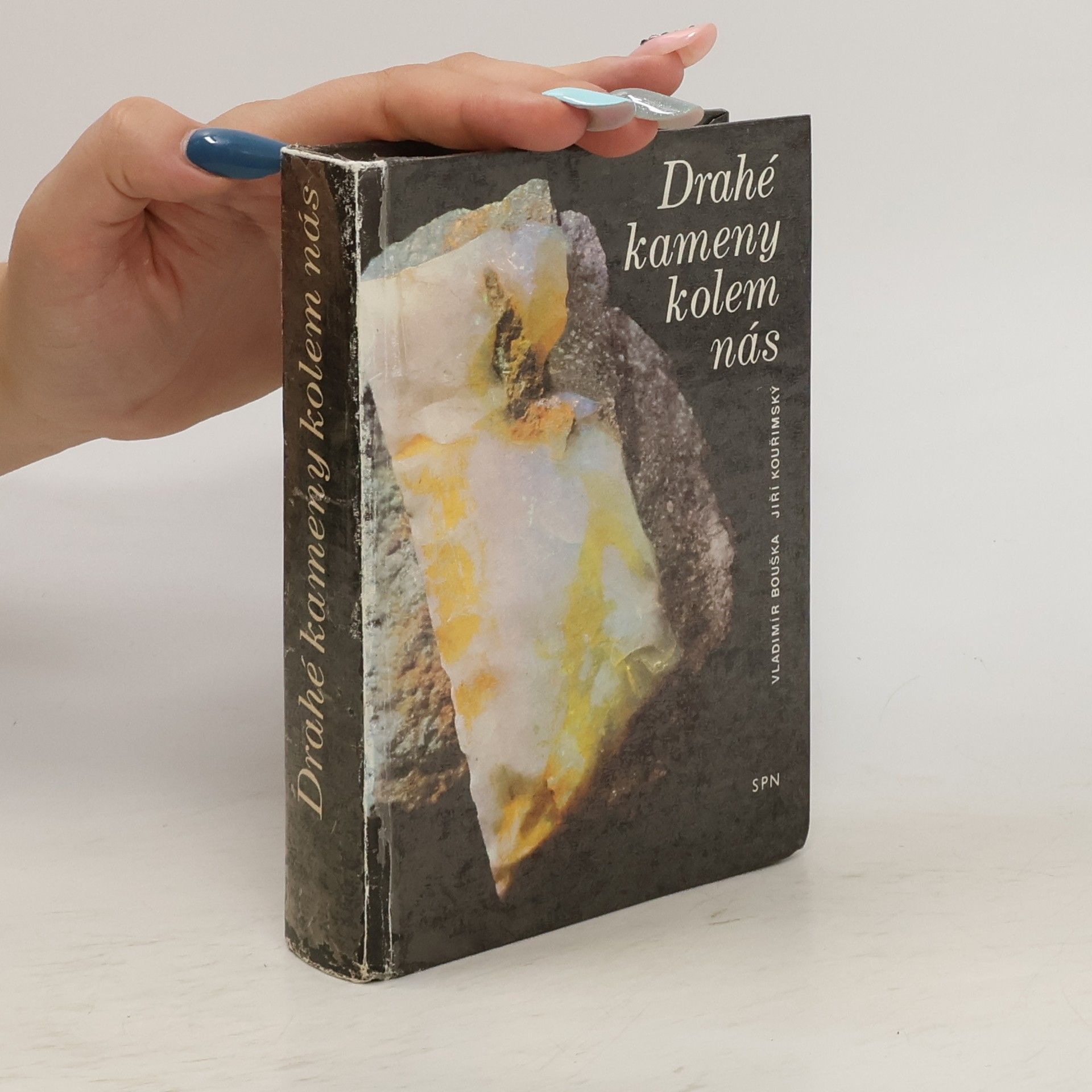 Vladimír Bouška Drahé kameny kolem nás