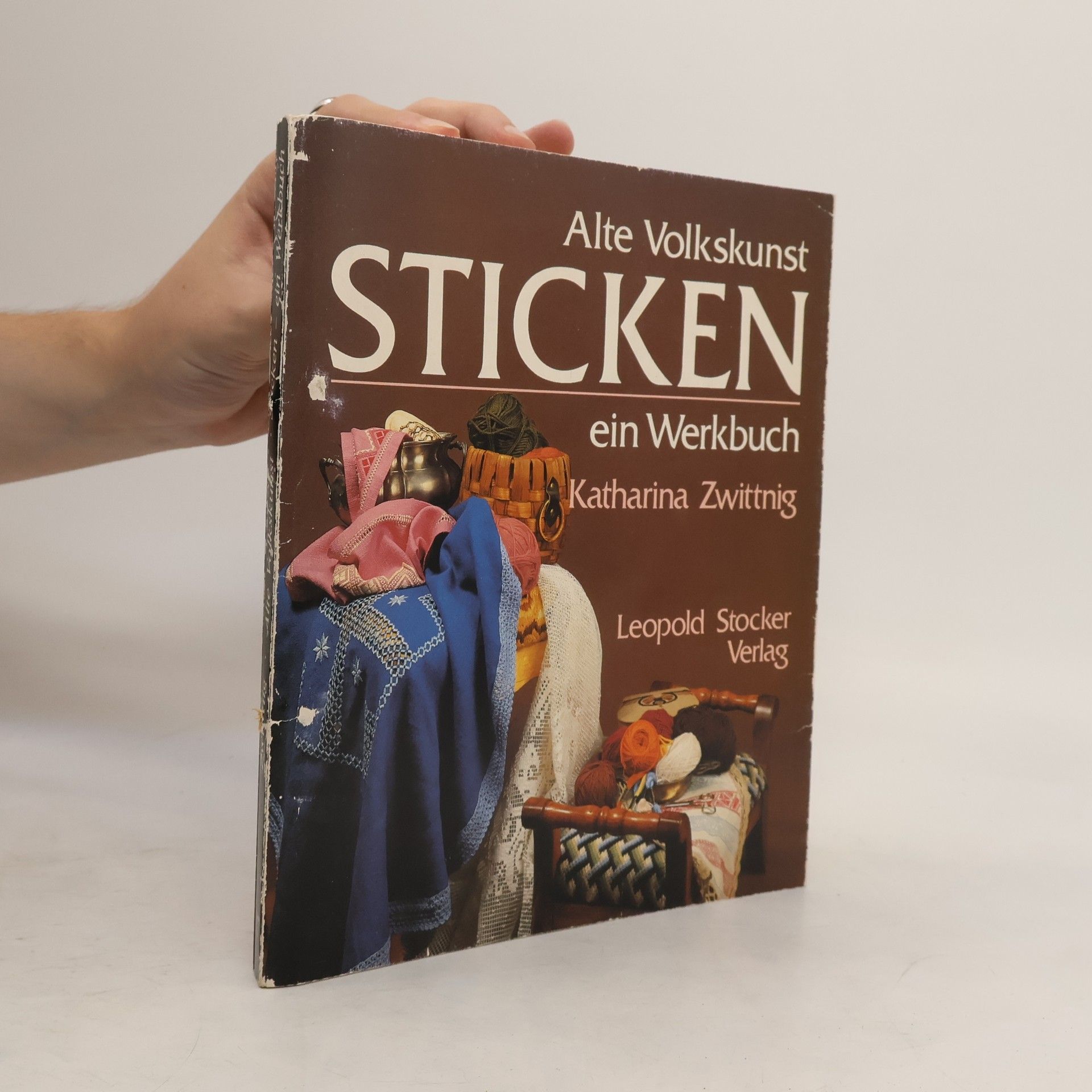 Katharina Zwittnig Alte Volkskunst Sticken