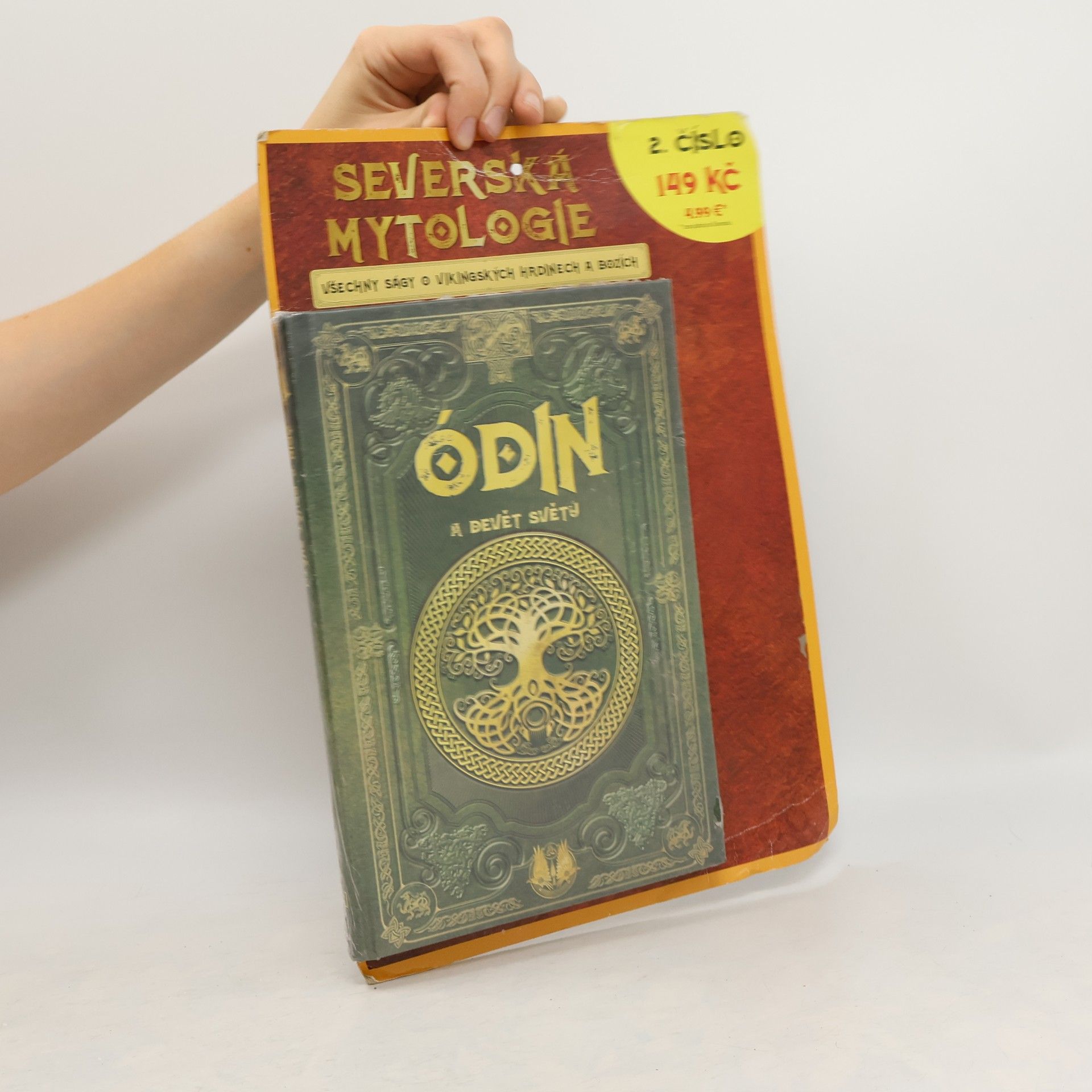 Marcos Jaén Sánchez Ódin a devět světů