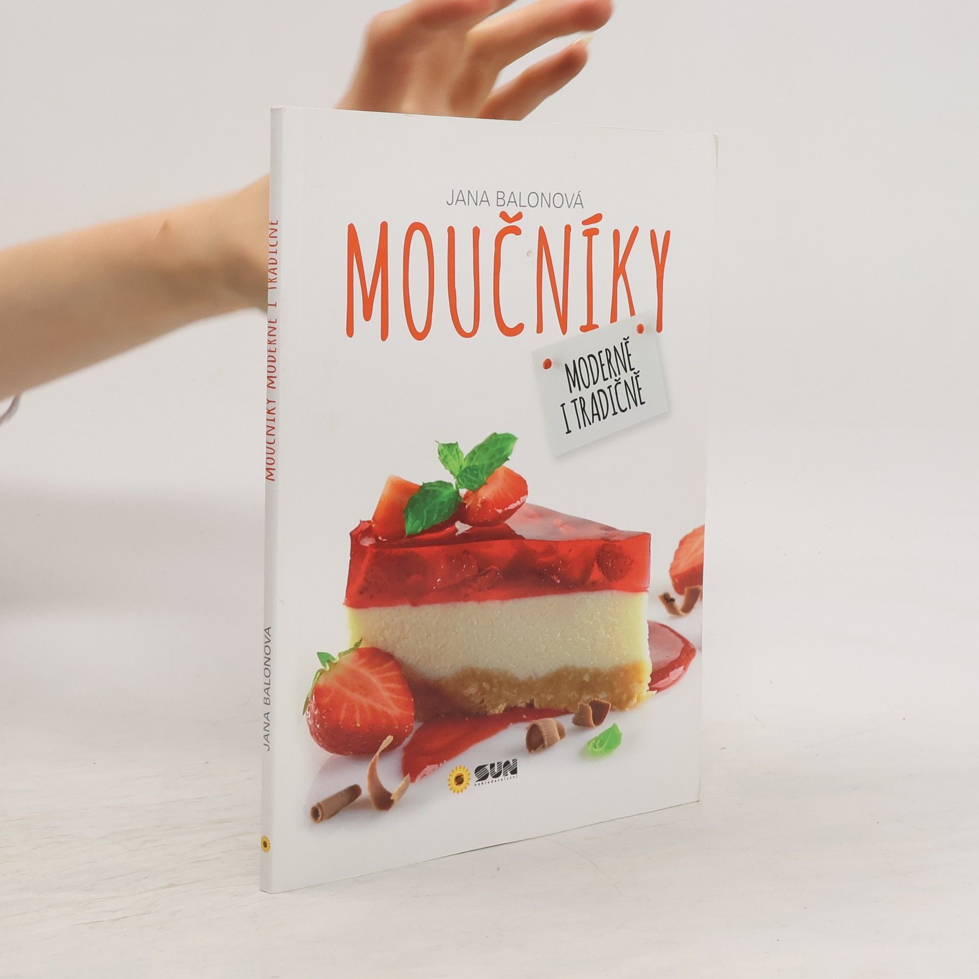 Collectif d'auteurs Moučníky - moderně i tradičně