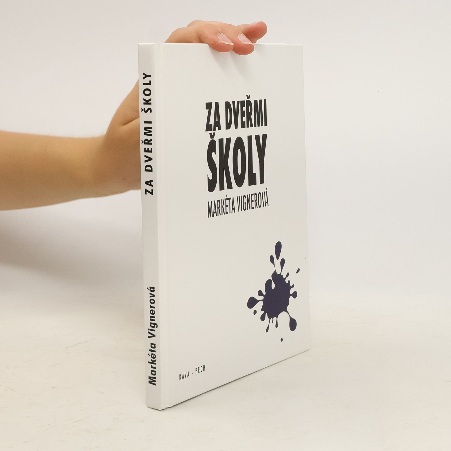 Markéta Vignerová Za dveřmi školy