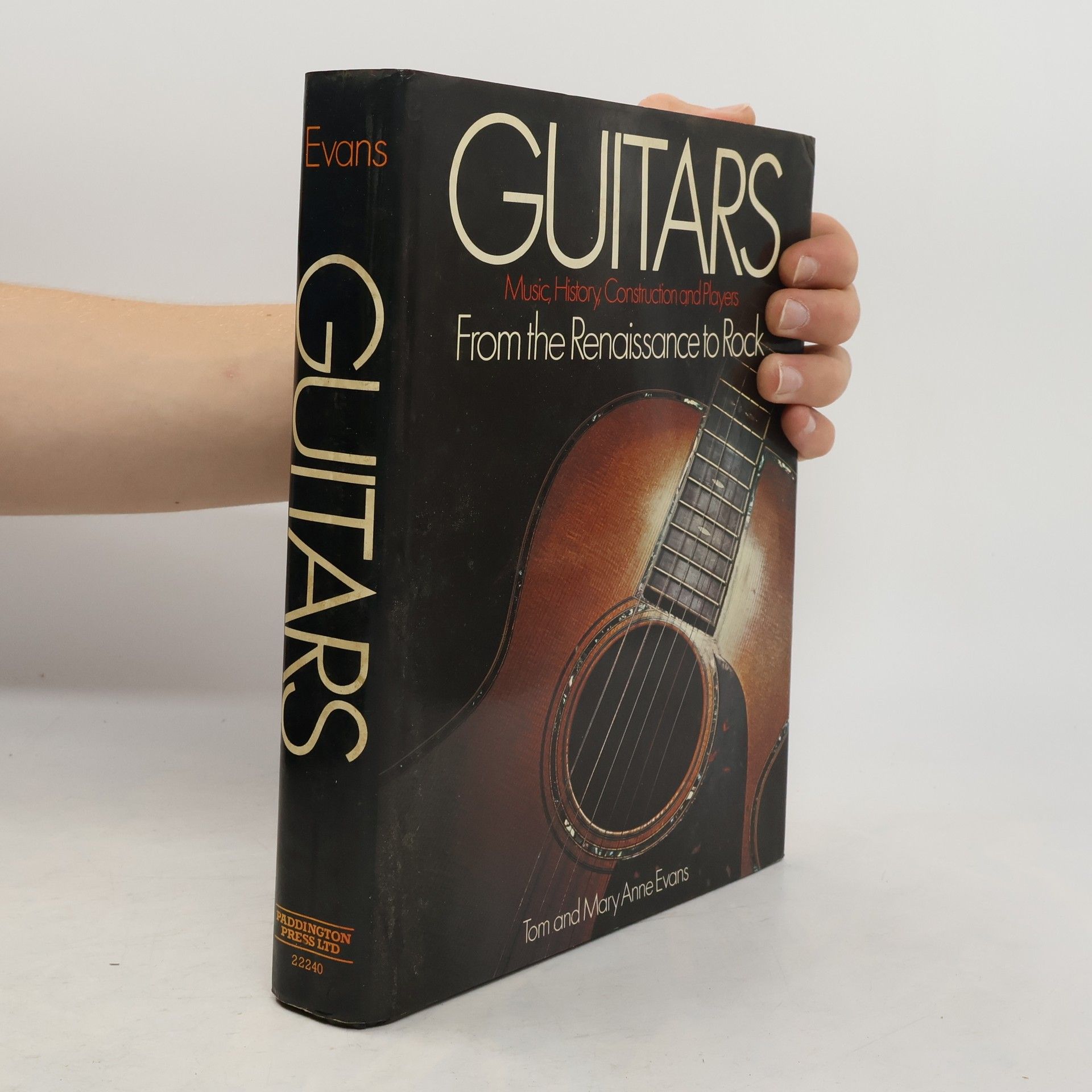 Tom Evans Guitars. From the Renaissance to Rock