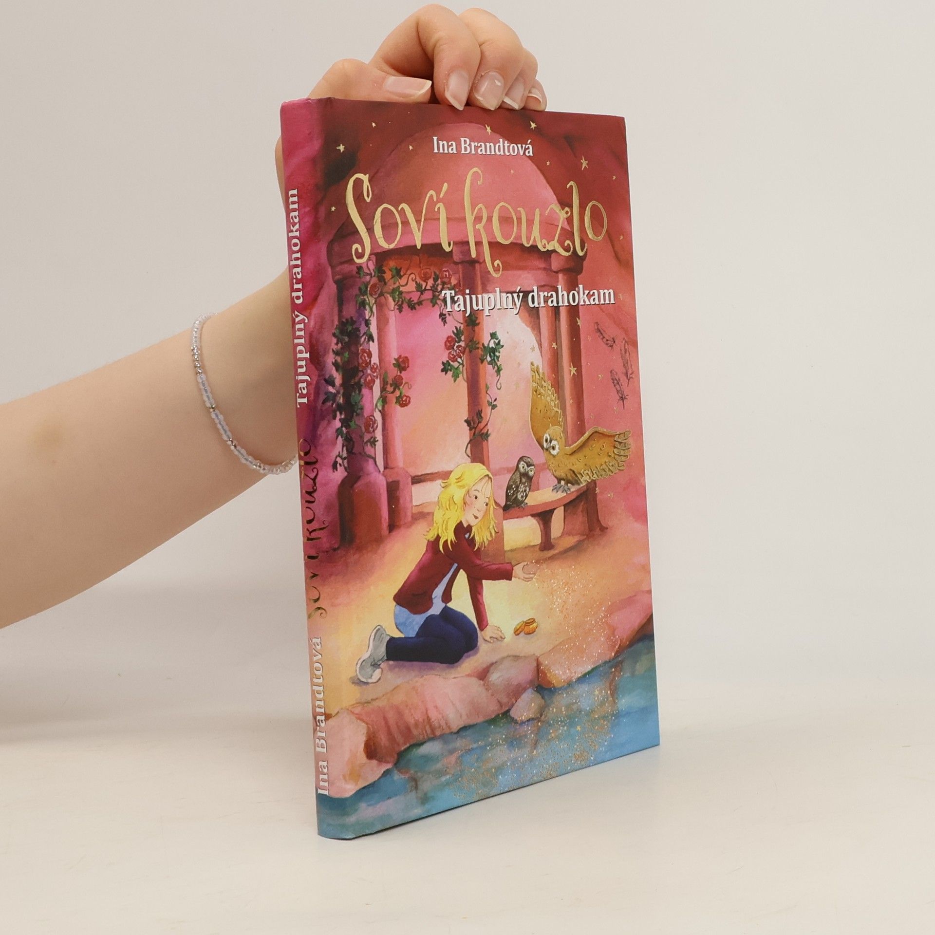 Soví kouzlo. Tajuplný drahokam