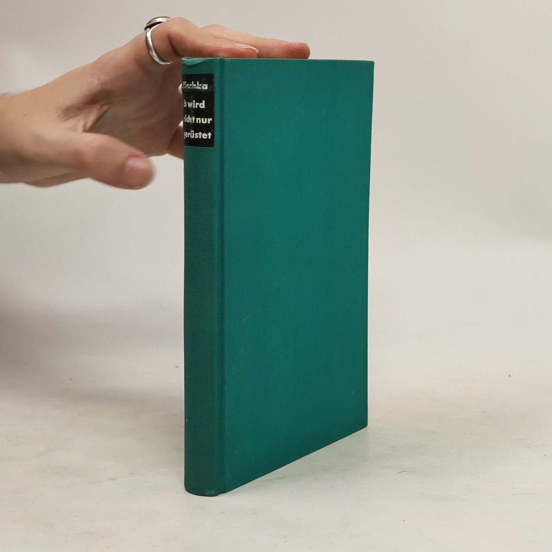 Auteurscollectief Es wird nicht nur gerüstet