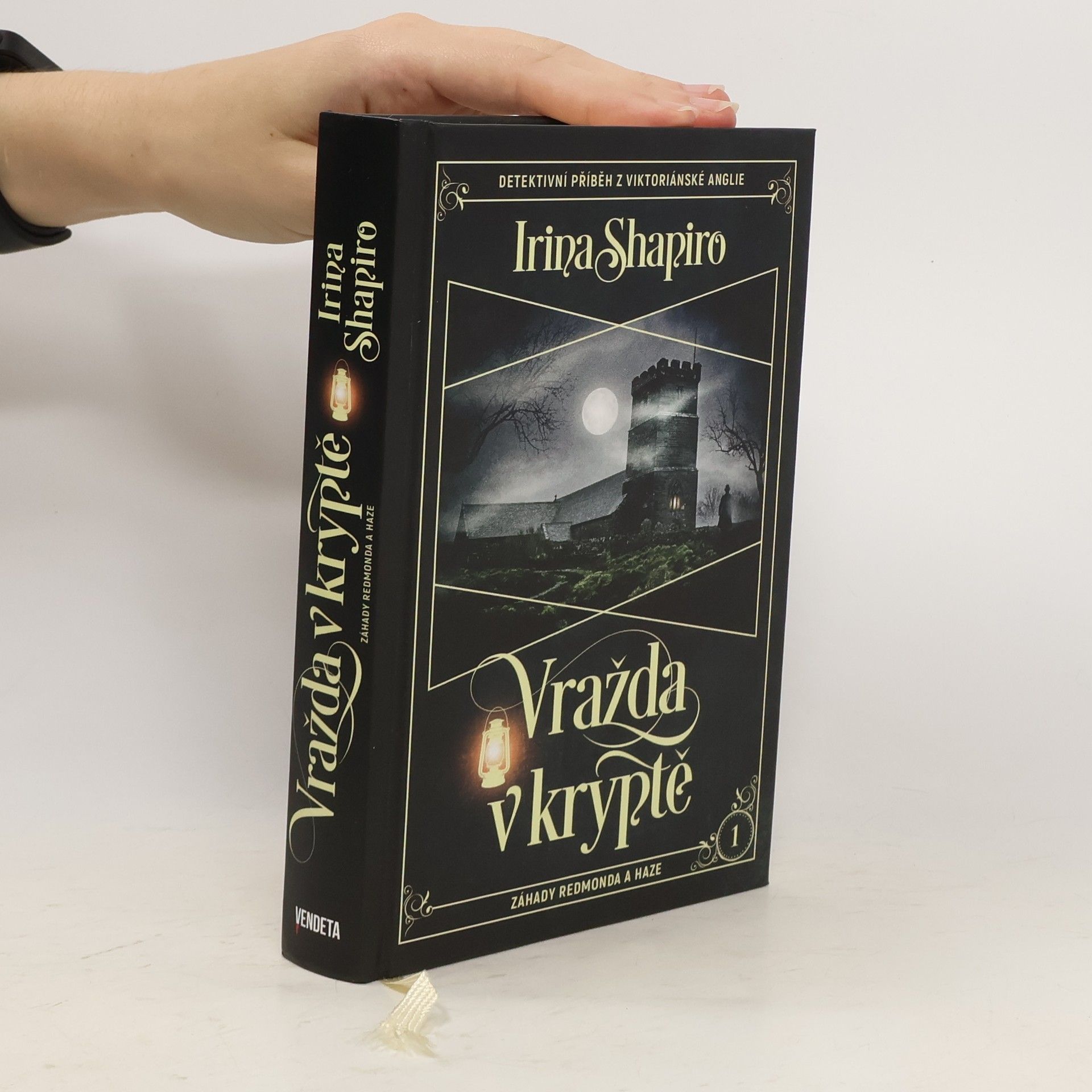 Irina Shapiro Vražda v kryptě : záhady Redmonda a Haze