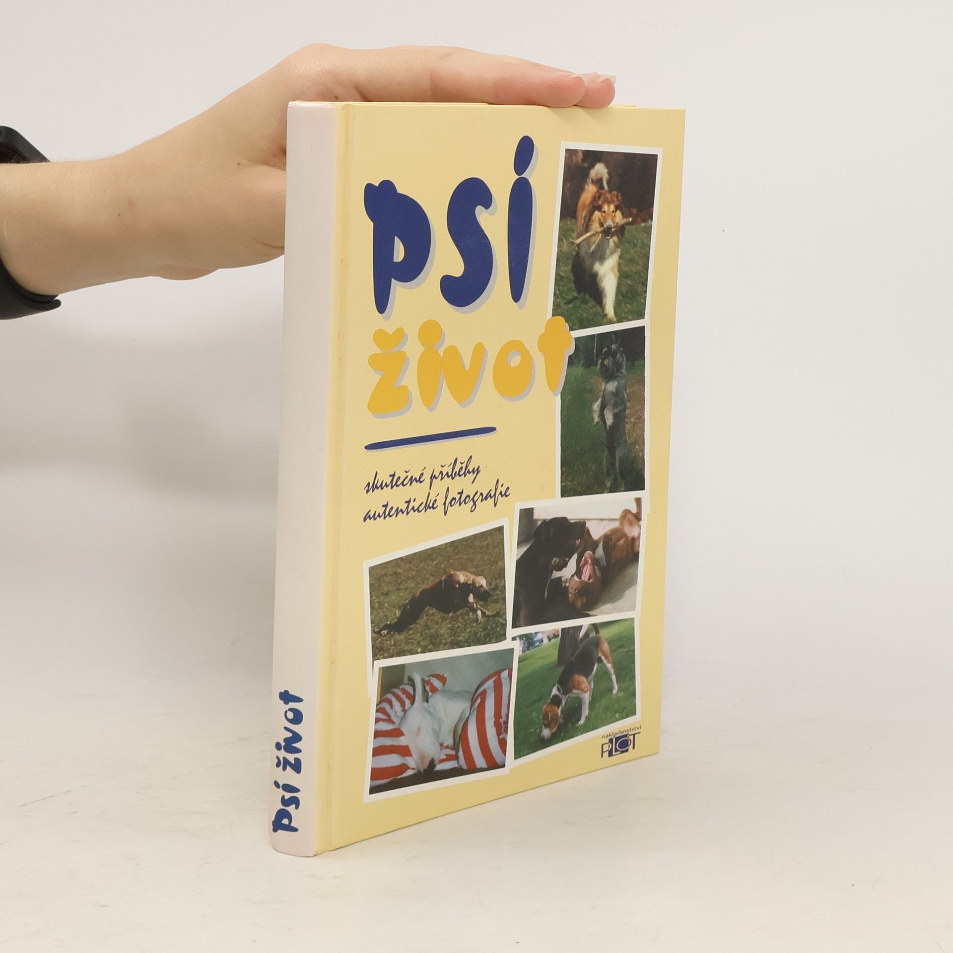 Pavel Jeřábek Psí život. Skutečné příběhy, autentické fotografie