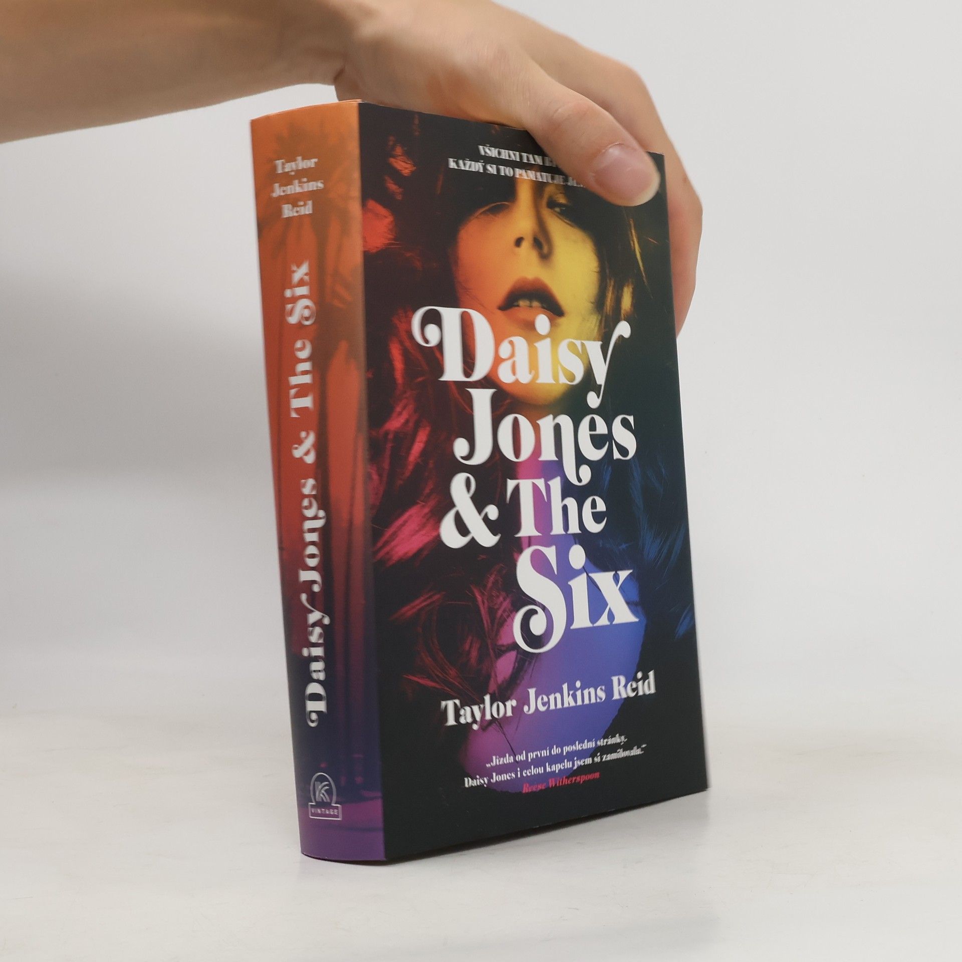 Taylor Jenkins Reid Daisy Jones & The Six