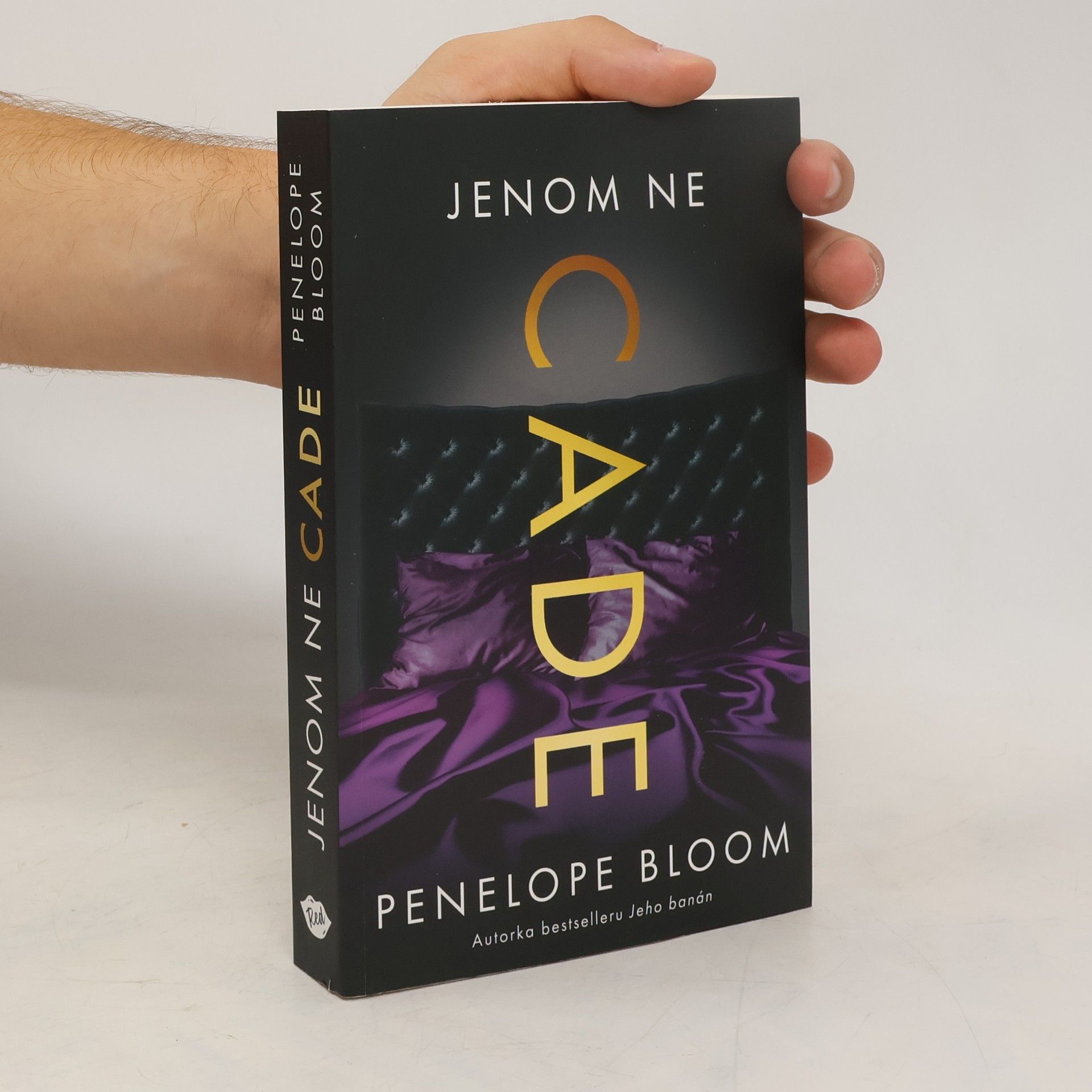 Penelope Bloom Jenom ne Cade