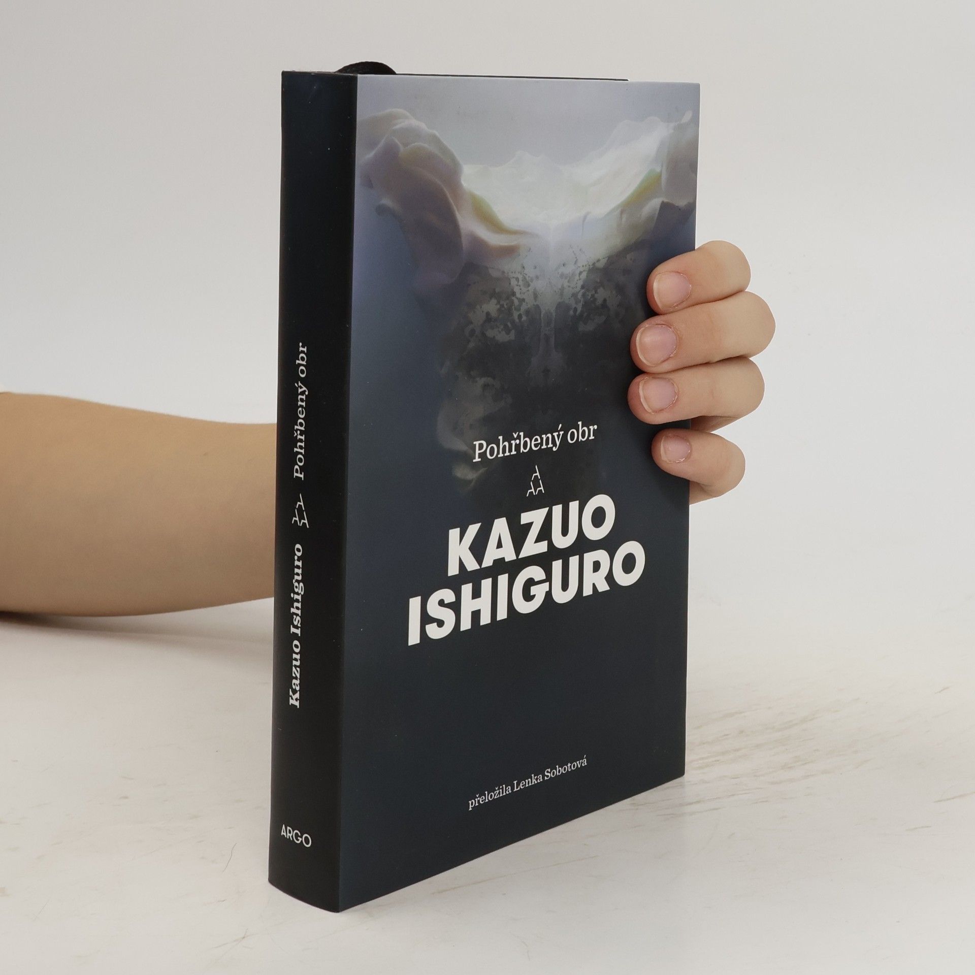 Kazuo Ishiguro Pohřbený obr