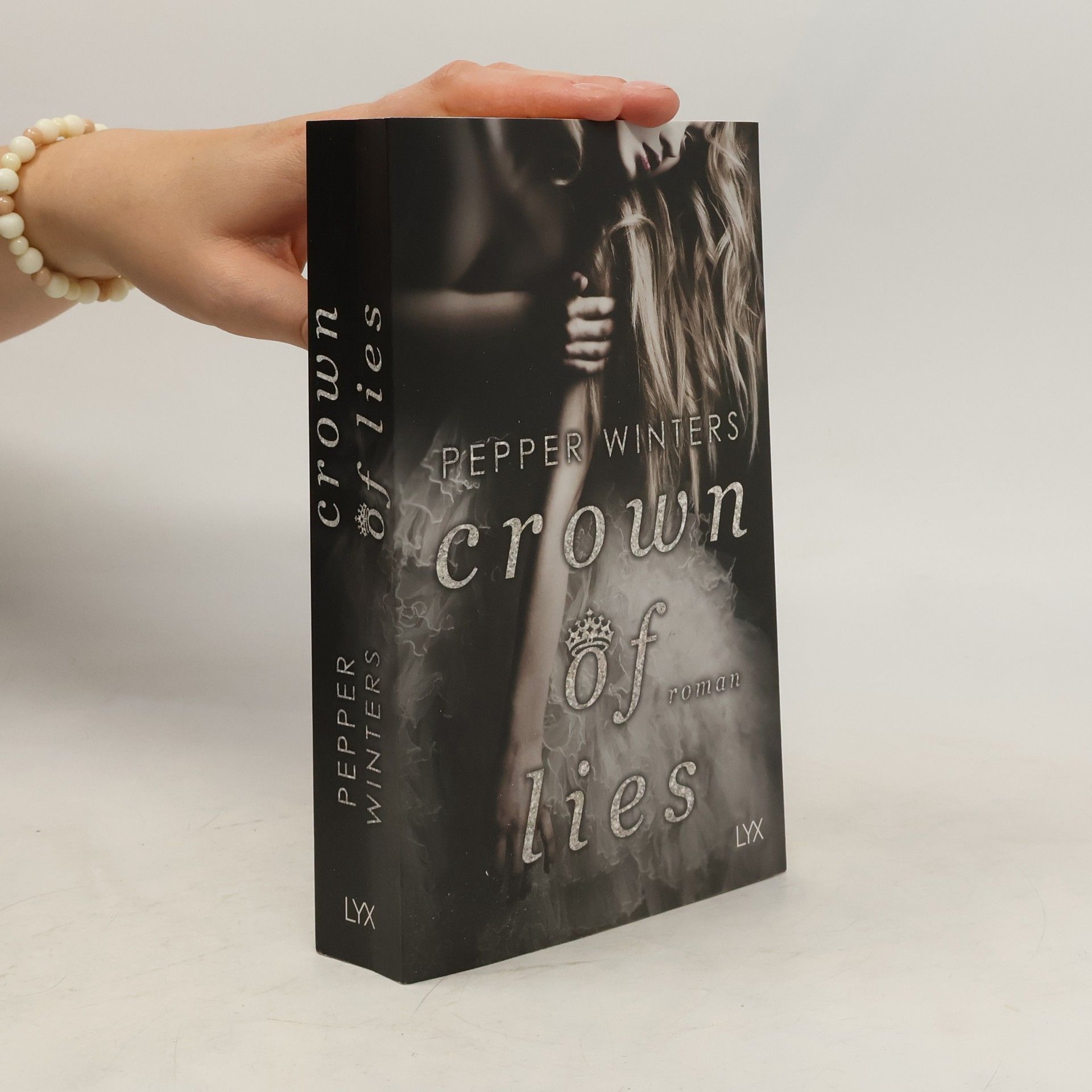 Pepper Winters Crown of Lies