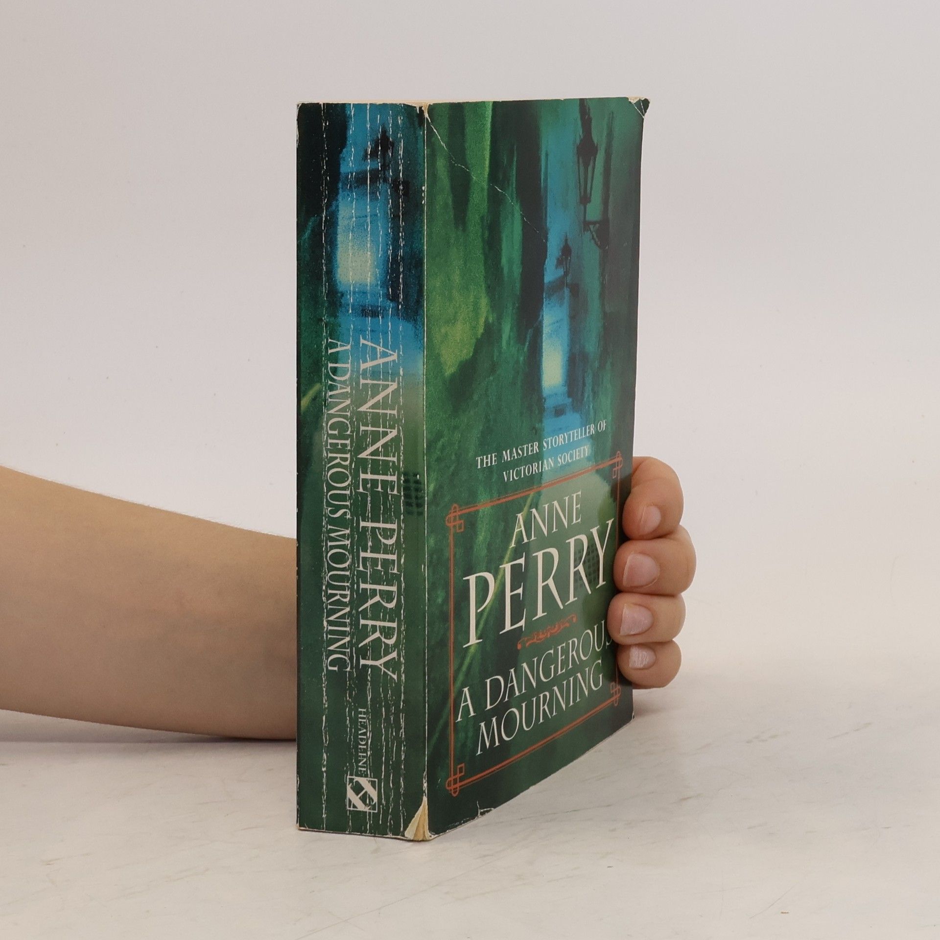 Anne Perry A Dangerous Mourning (William Monk Mystery, Book 2)