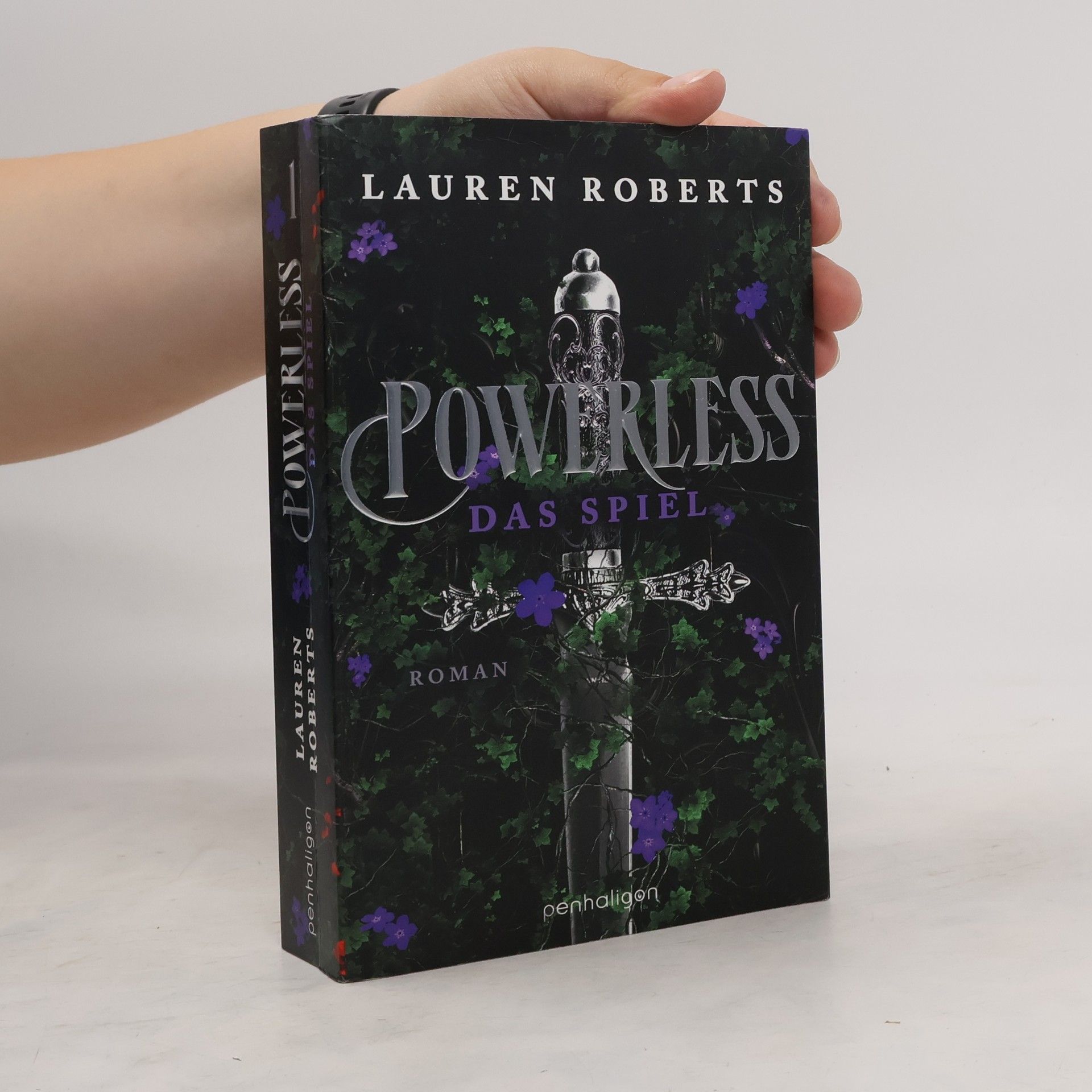 Lauren Roberts Powerless: Das Spiel