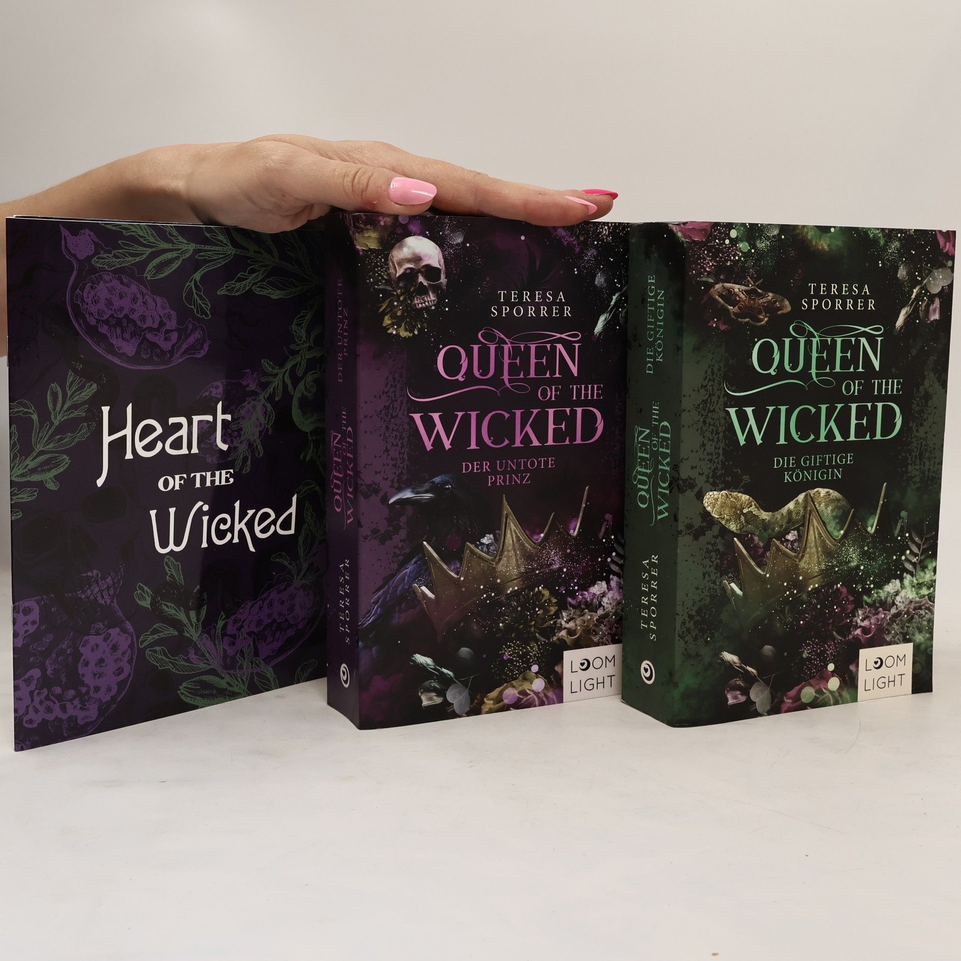 Teresa Sporrer Queen of the Wicked komplet