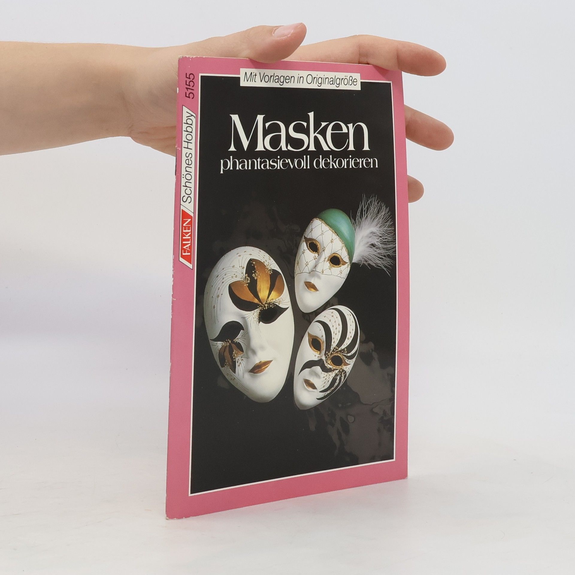 Christine Familler Masken phantasievoll dekorieren