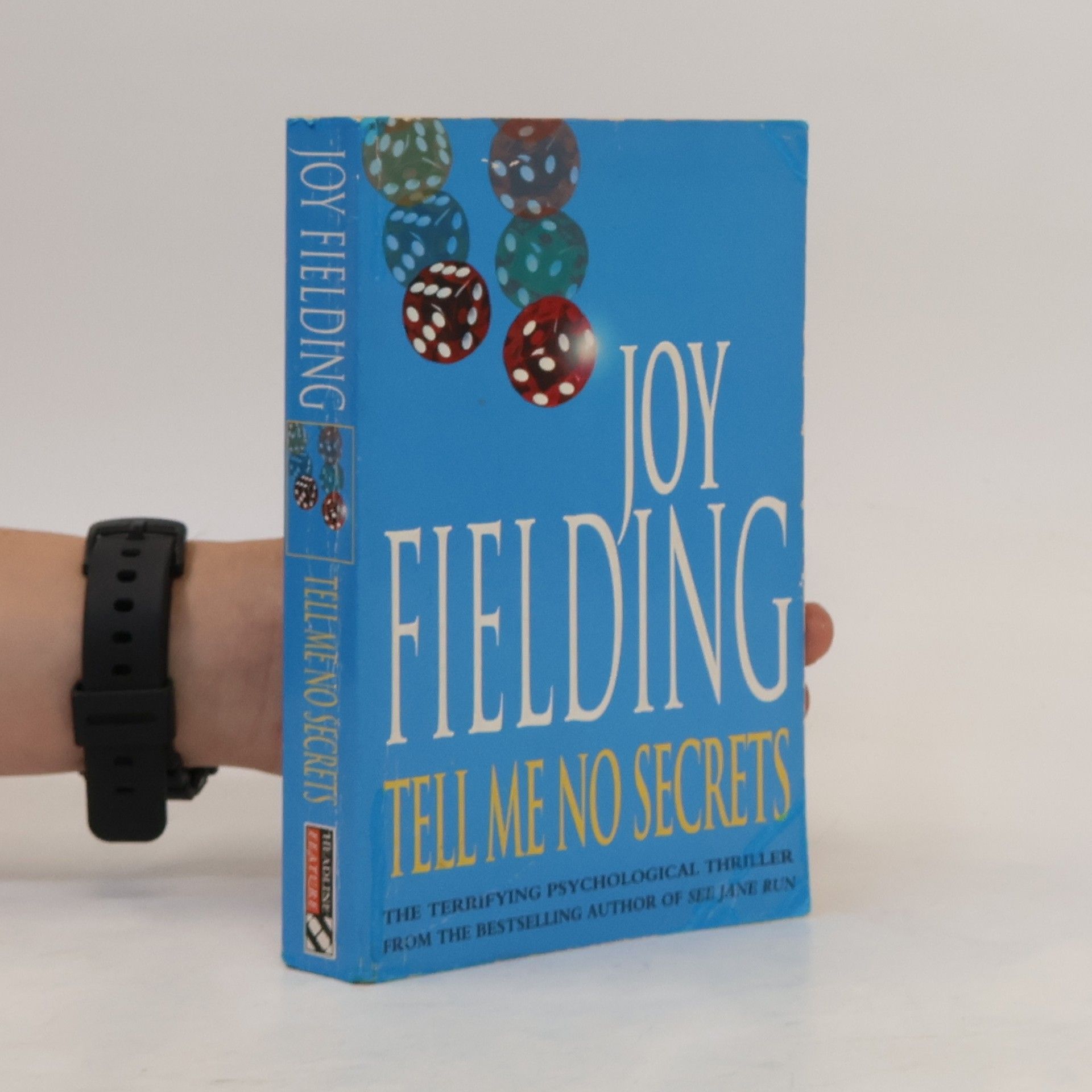Joy Fielding Tell Me No Secrets