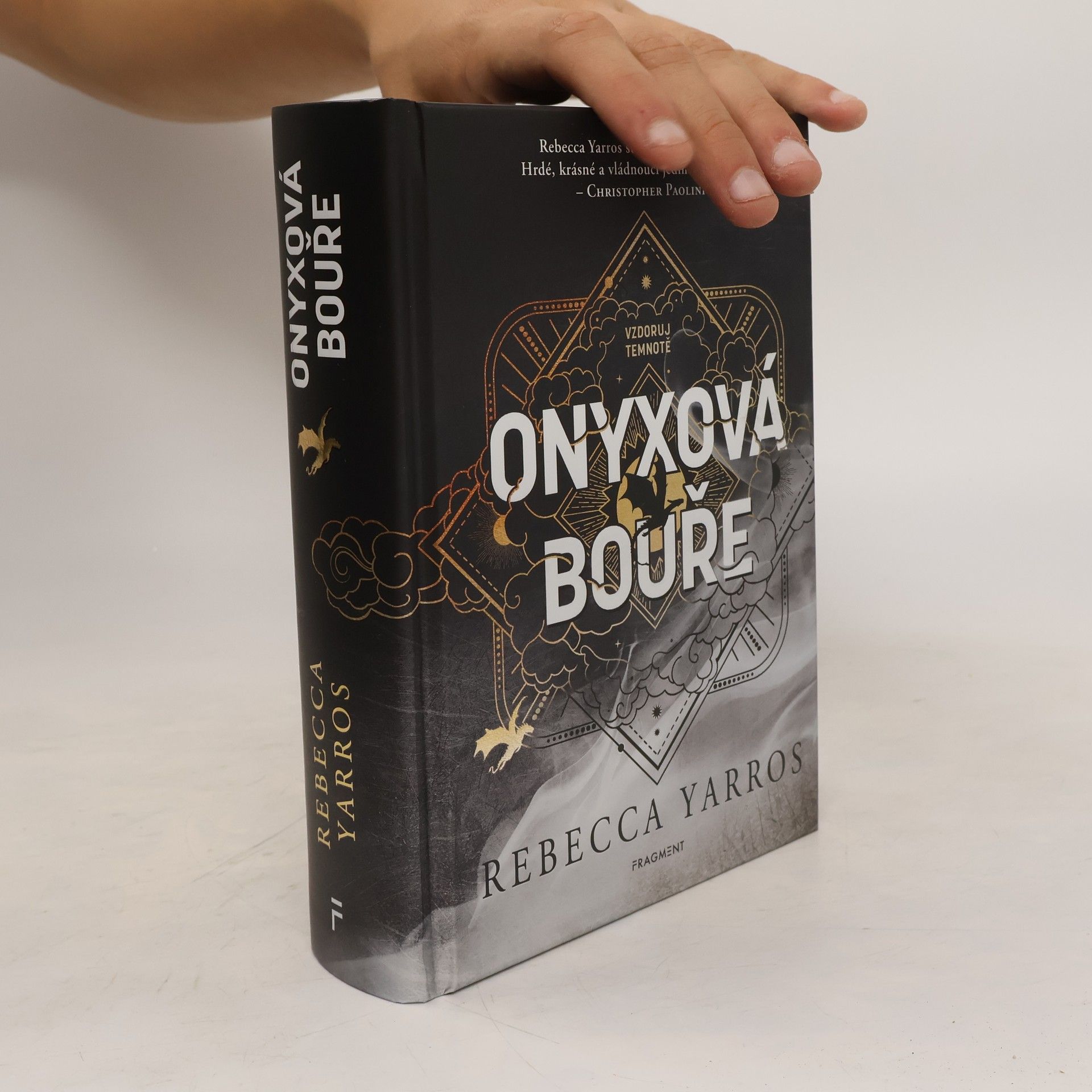 Rebecca Yarros Onyxová bouře