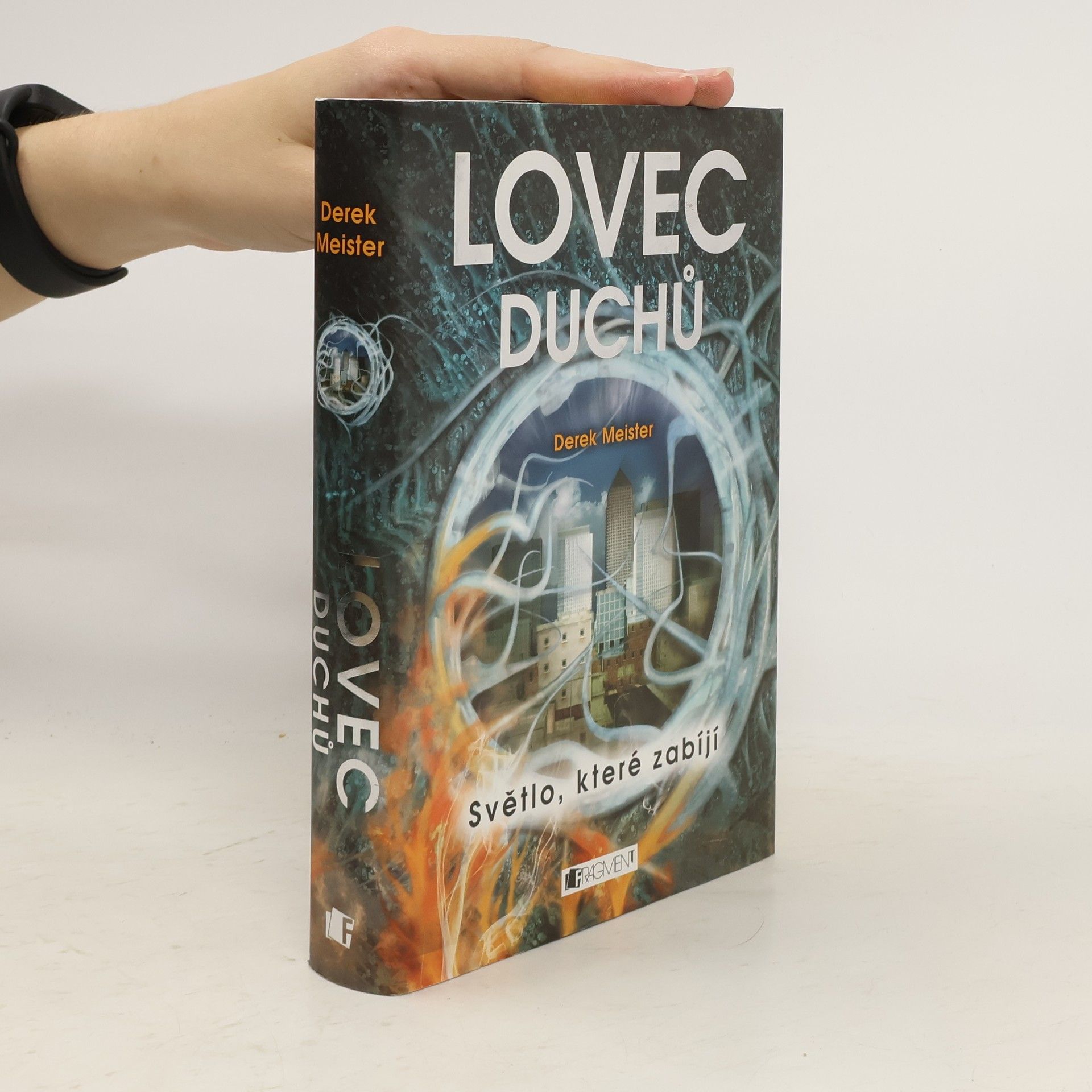 Derek Meister Lovec duchů
