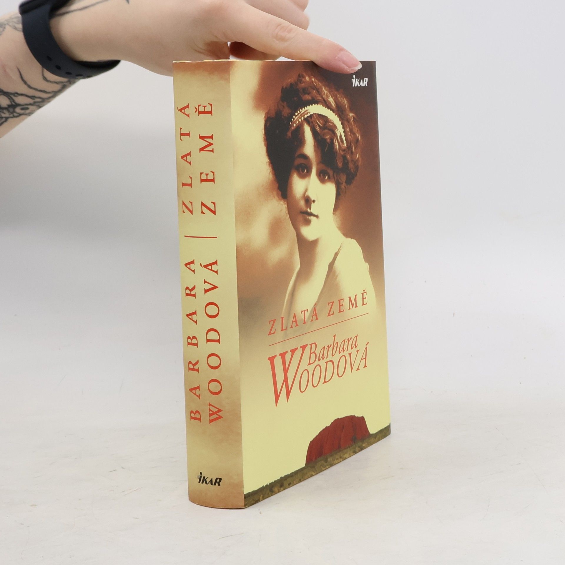 Barbara Wood Zlatá země