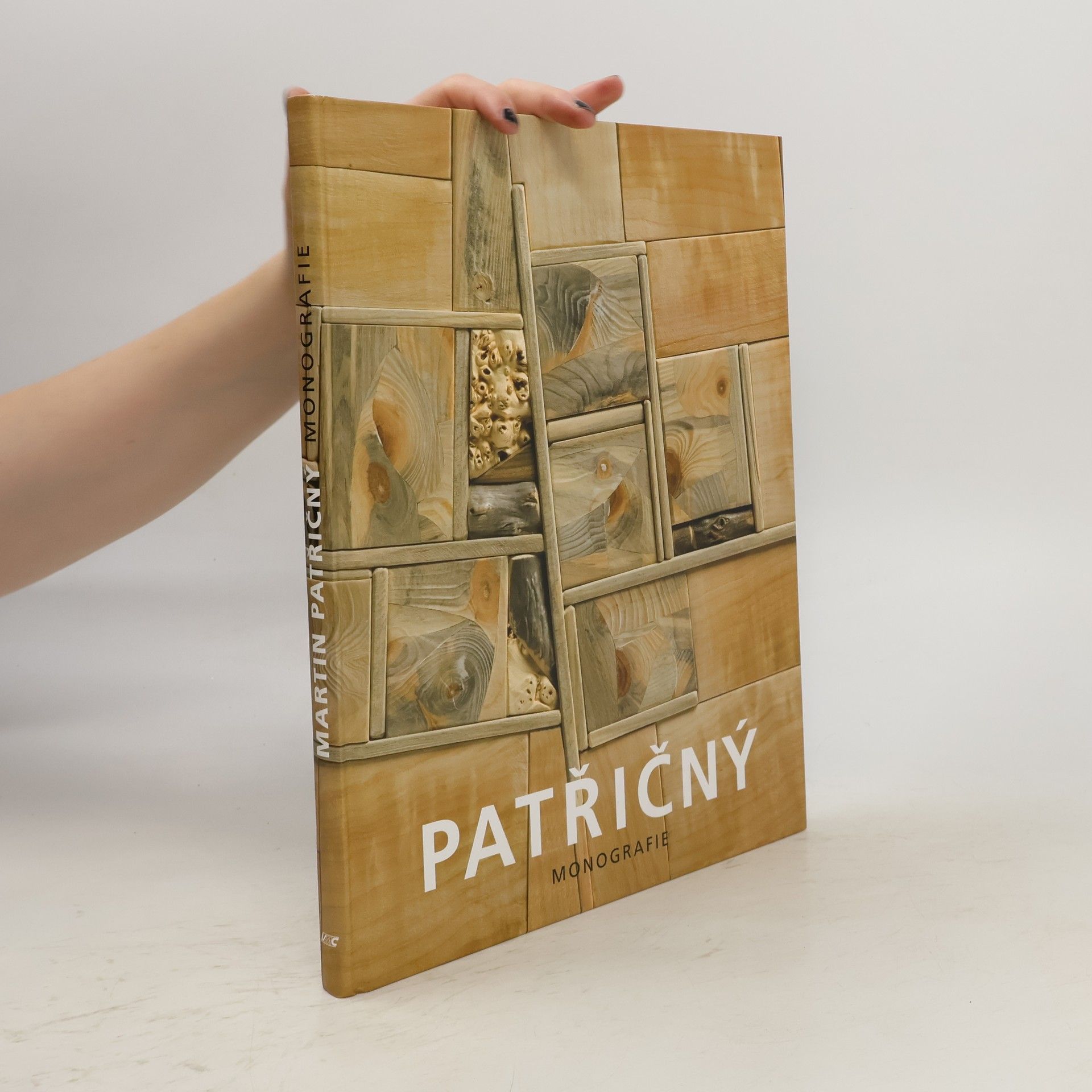 Patřičný. Monografie