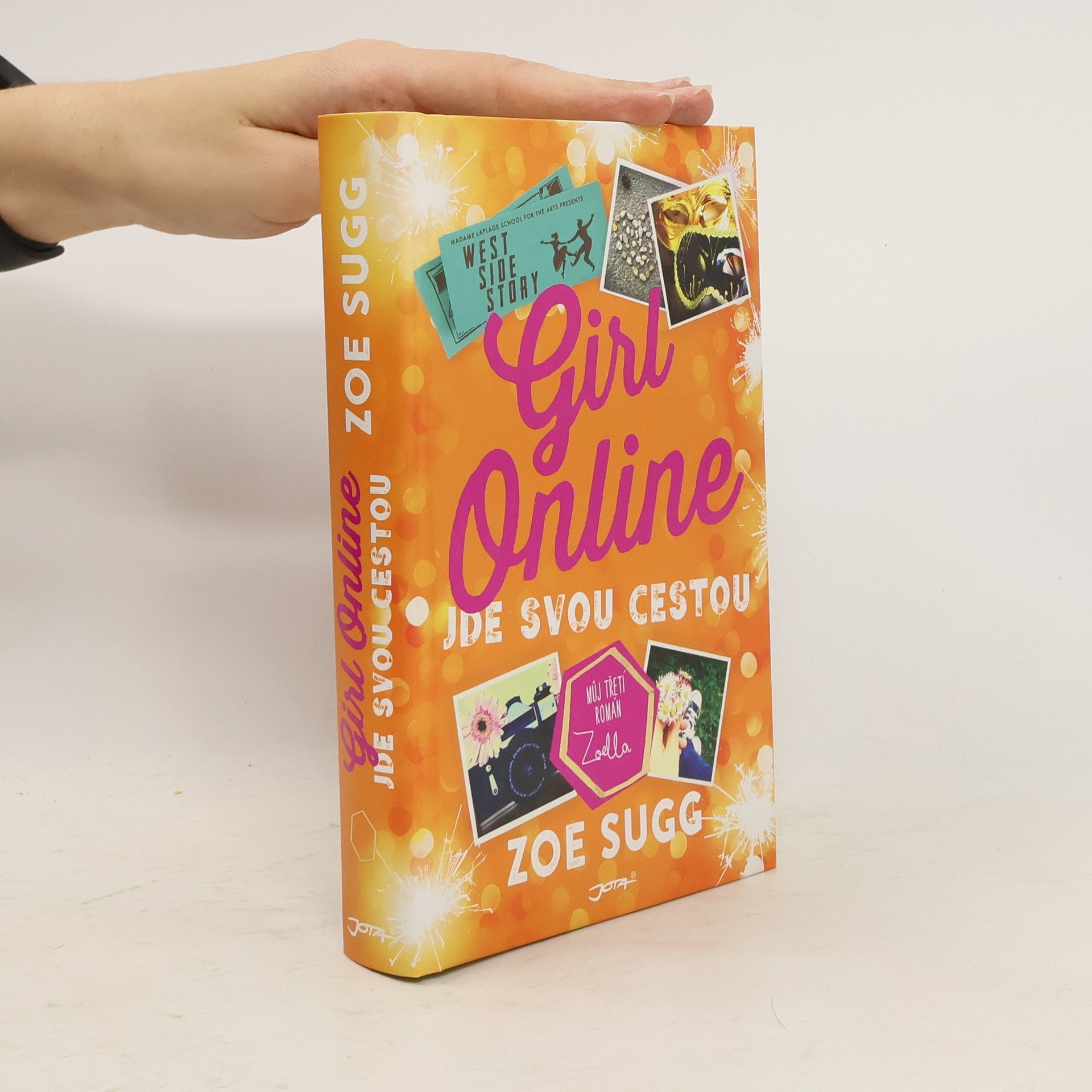 Zoe Sugg Girl online jde svou cestou