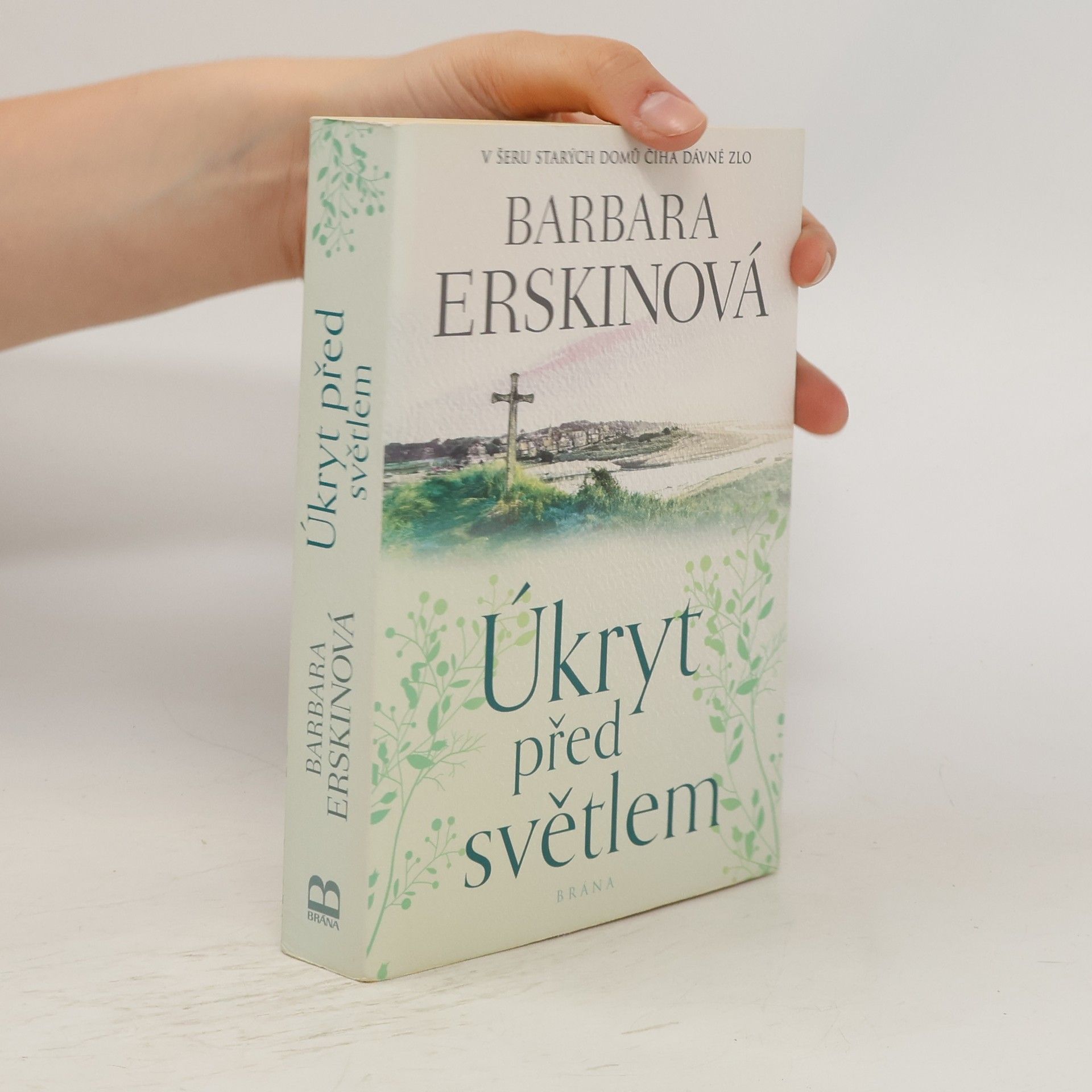 Barbara Erskine Úkryt před světlem